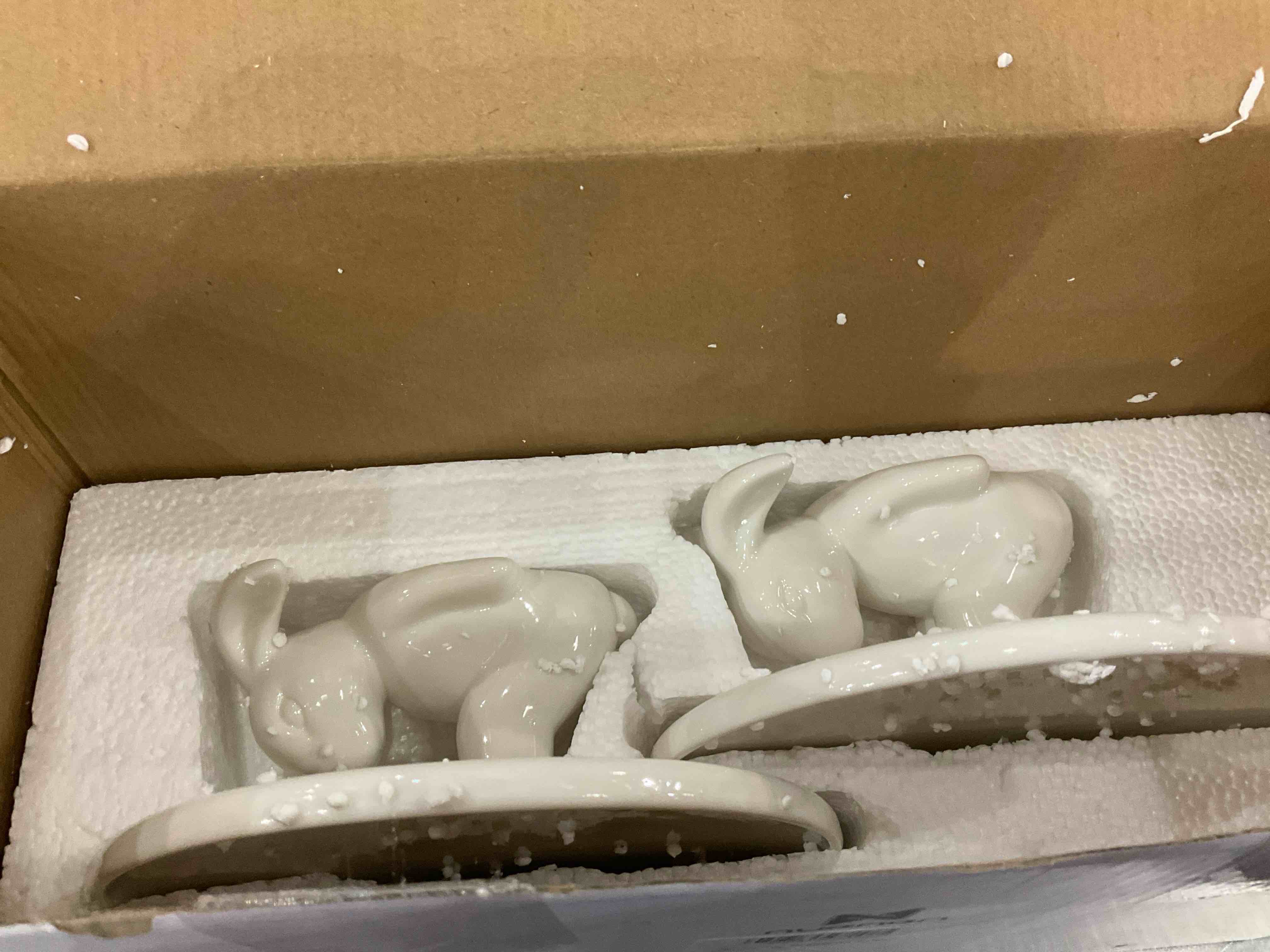 https://s3.amazonaws.com/lotting-images-prod/BargainHunt/EXS01532511_1713875605786.jpeg