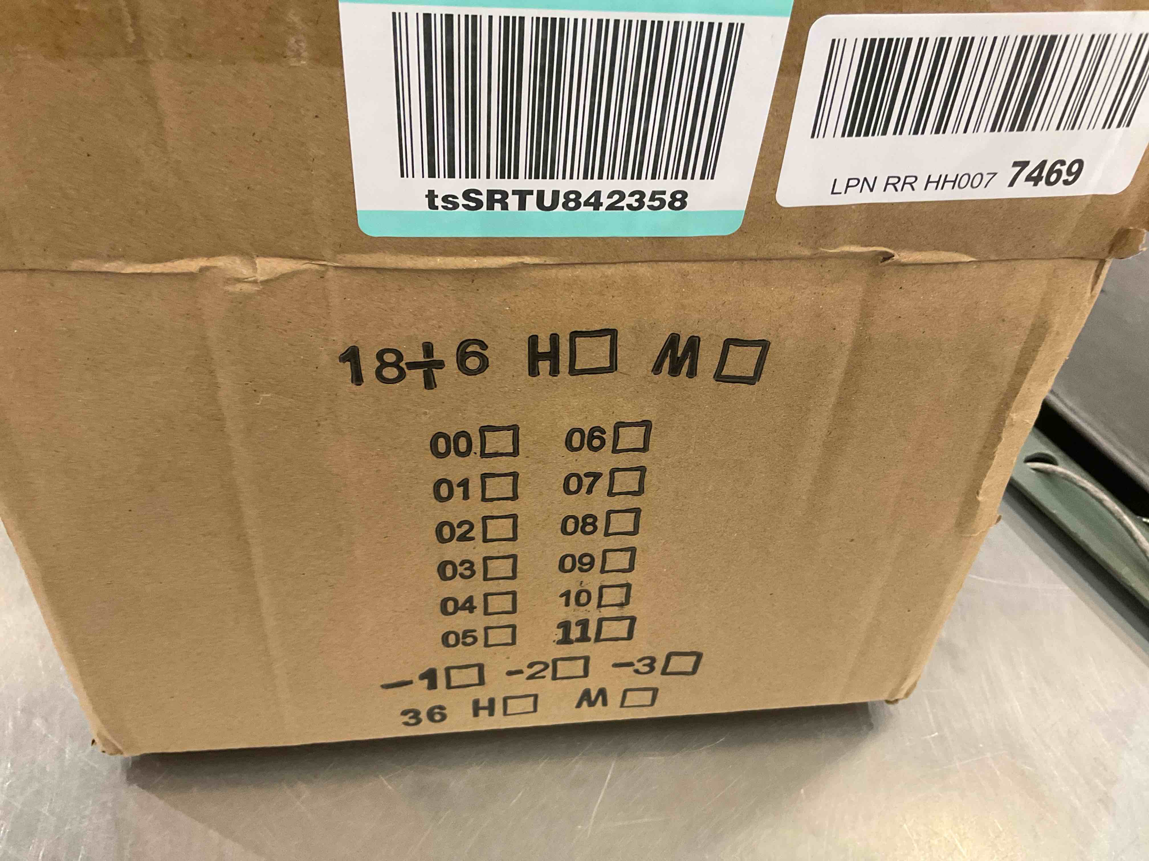 https://s3.amazonaws.com/lotting-images-prod/BargainHunt/EXS01532620_1713898976480.jpeg