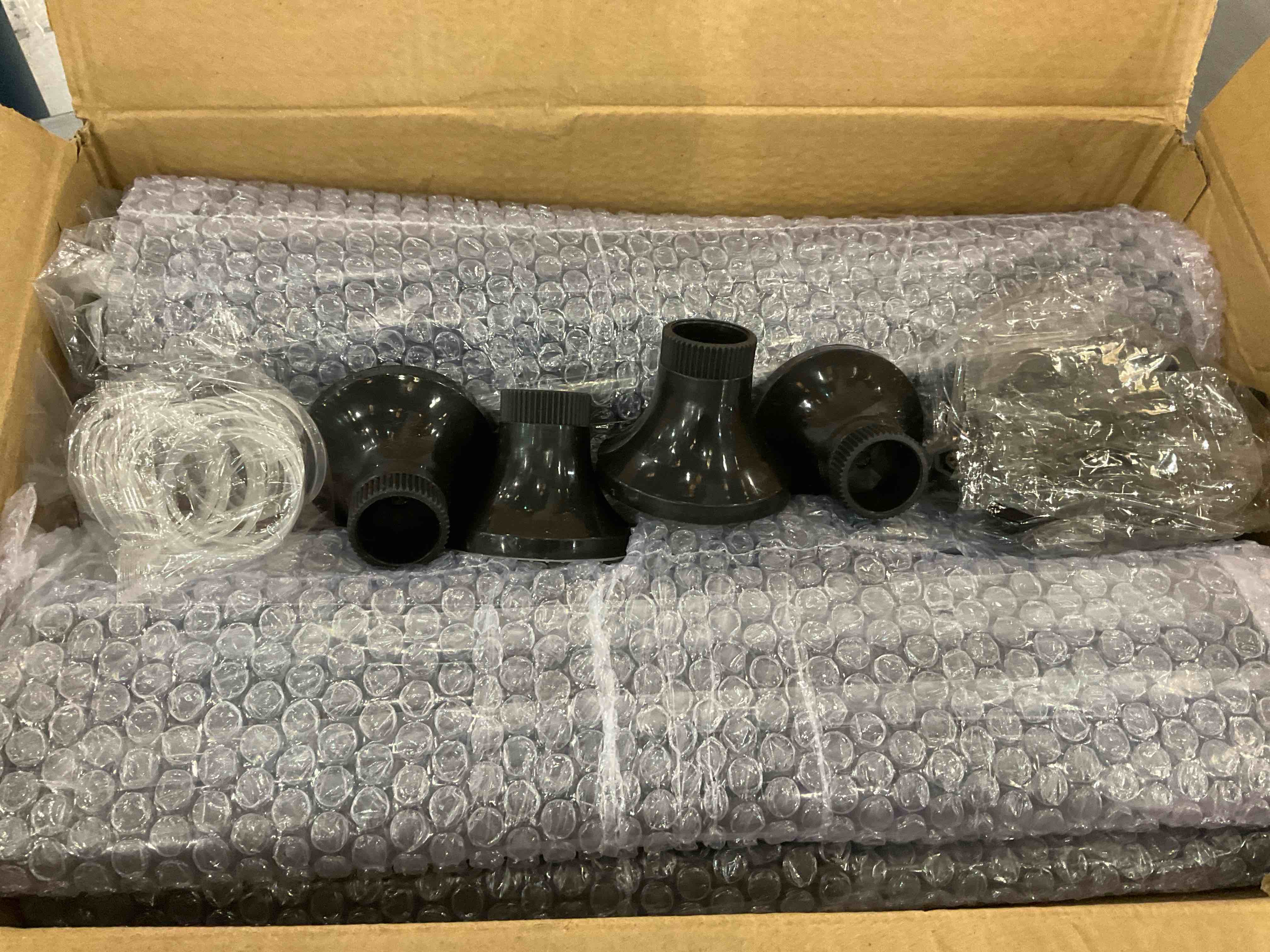 https://s3.amazonaws.com/lotting-images-prod/BargainHunt/EXS01532671_1713965250195.jpeg
