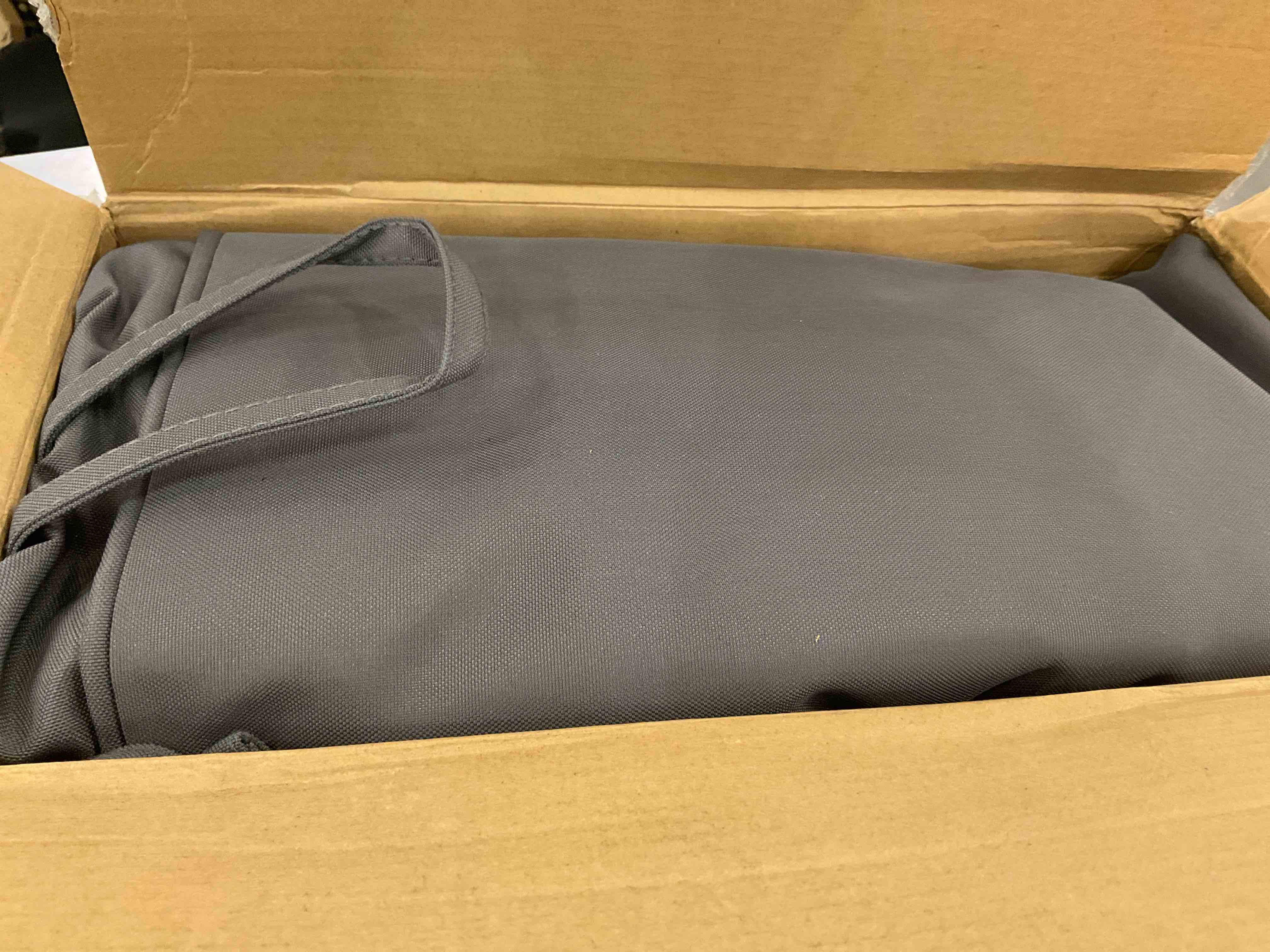 https://s3.amazonaws.com/lotting-images-prod/BargainHunt/EXS01532731_1713973542565.jpeg