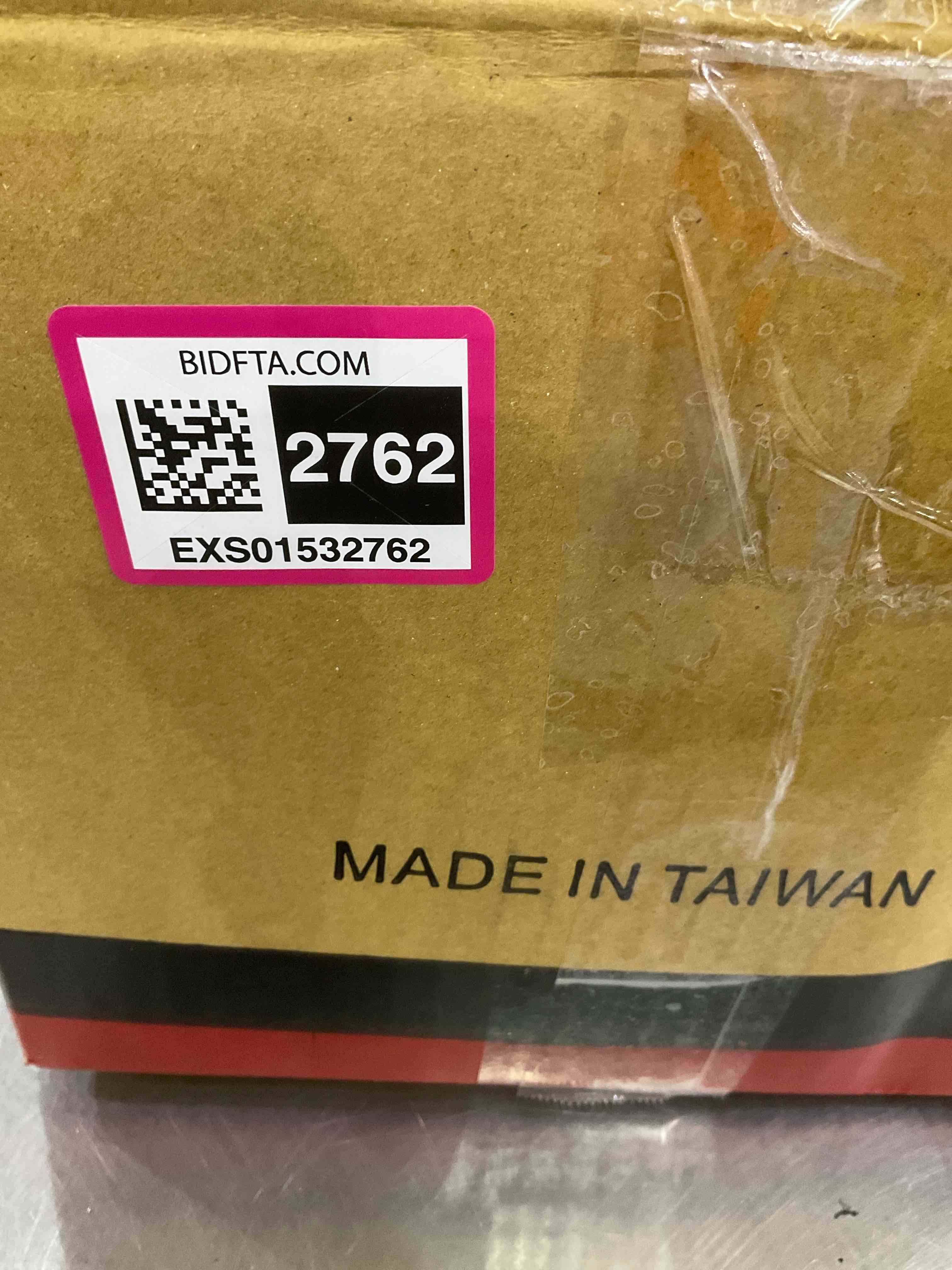 https://s3.amazonaws.com/lotting-images-prod/BargainHunt/EXS01532762_1713980011567.jpeg