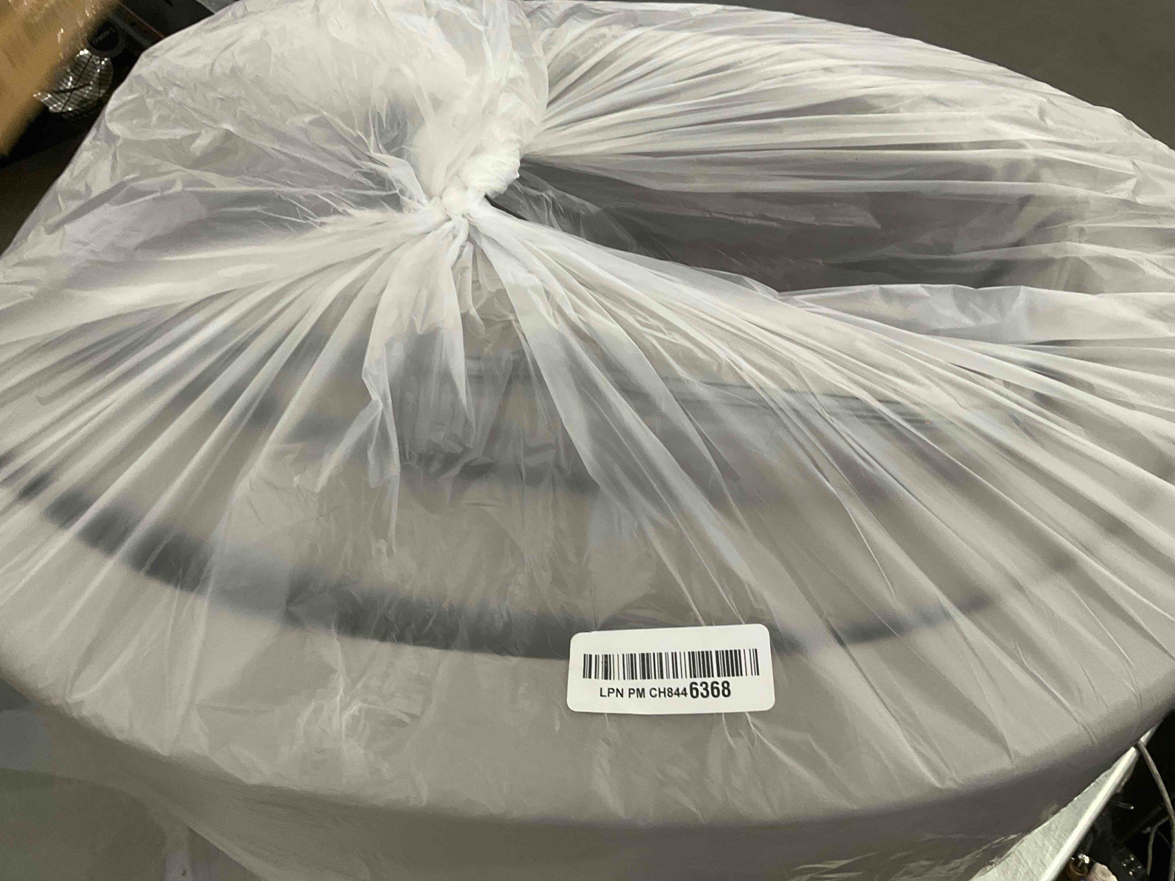 https://s3.amazonaws.com/lotting-images-prod/BargainHunt/EXS01532893_1714058829301.jpeg