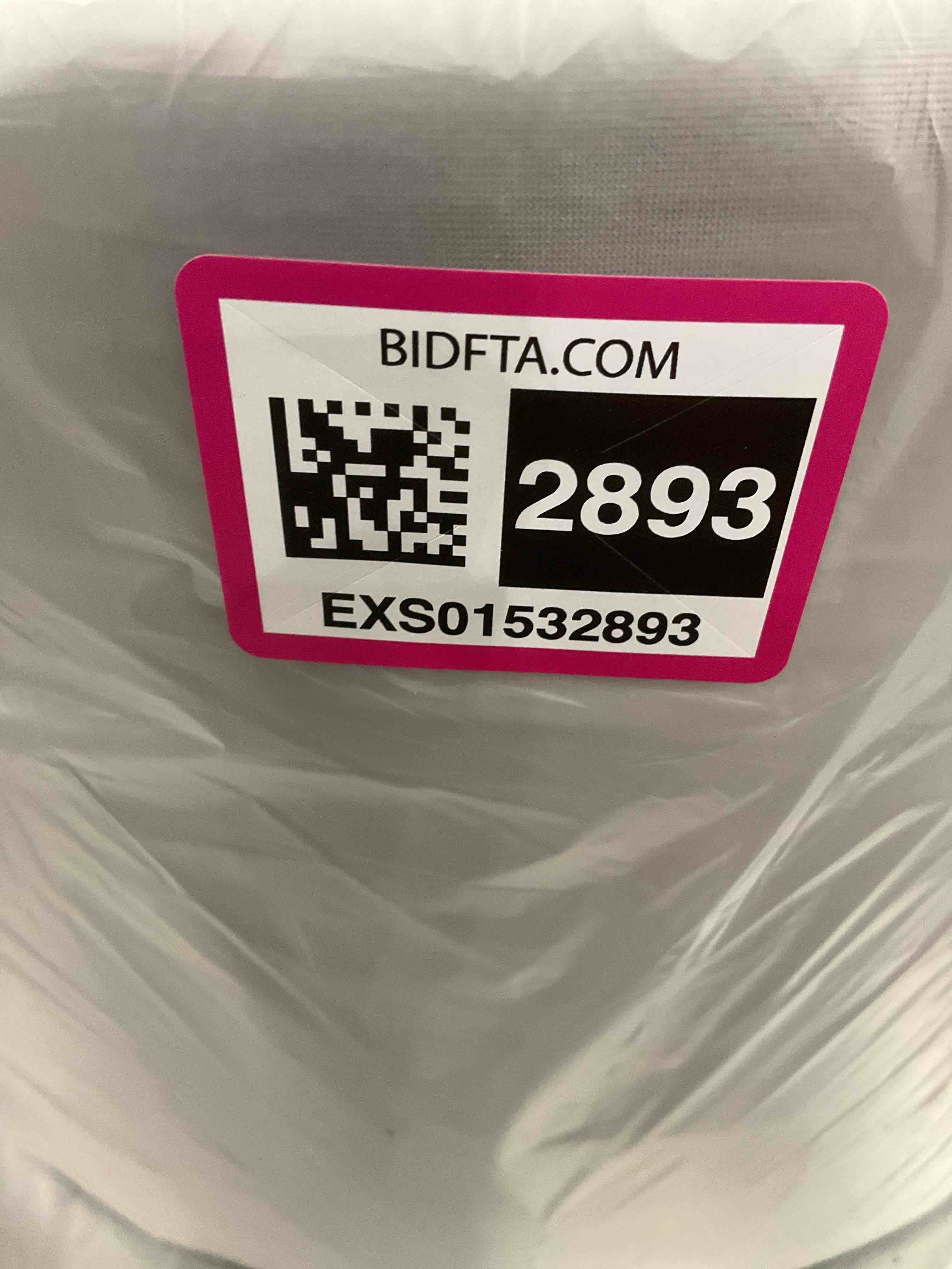 https://s3.amazonaws.com/lotting-images-prod/BargainHunt/EXS01532893_1714058844623.jpeg