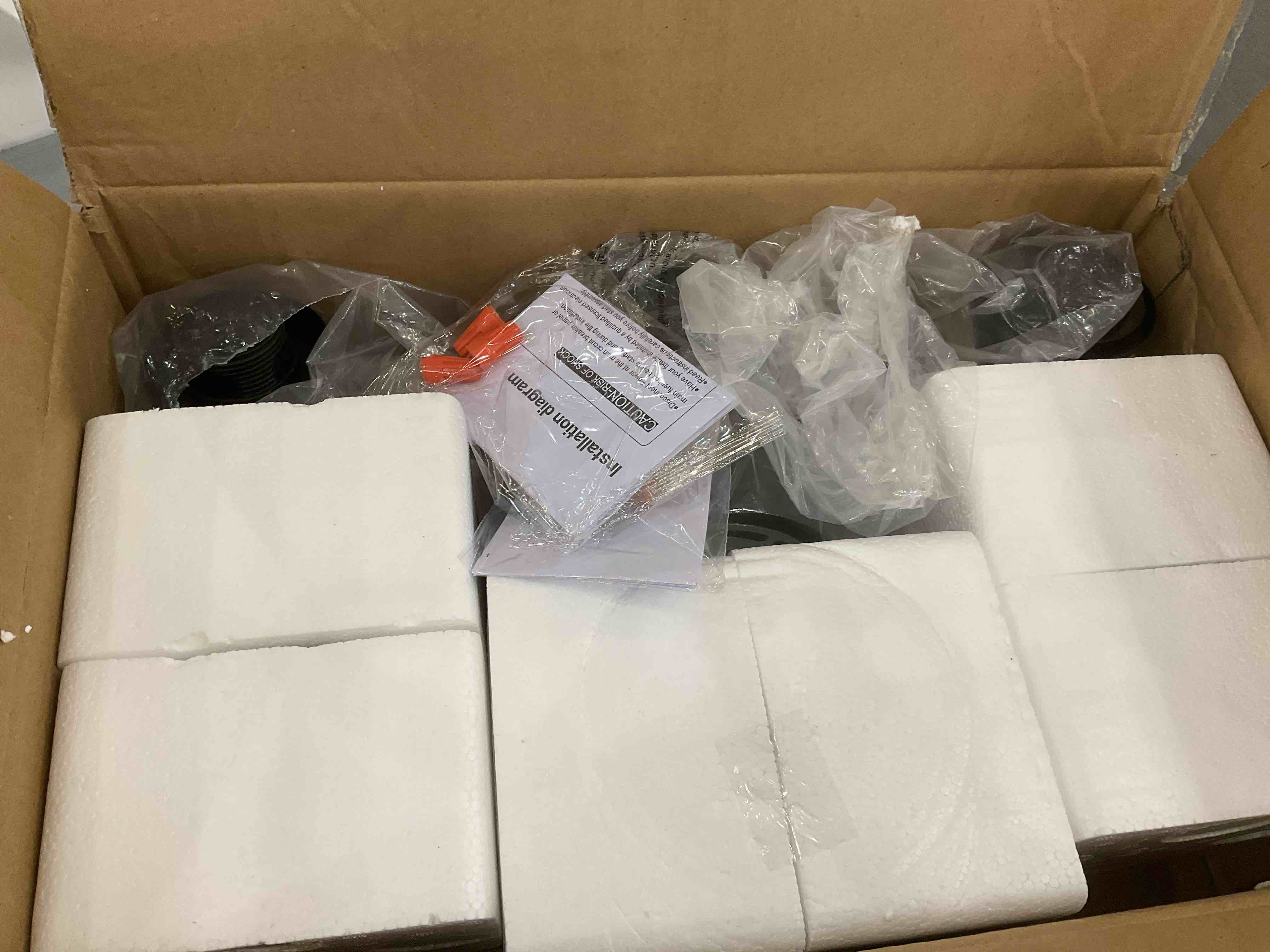 https://s3.amazonaws.com/lotting-images-prod/BargainHunt/EXS01532903_1714063553008.jpeg