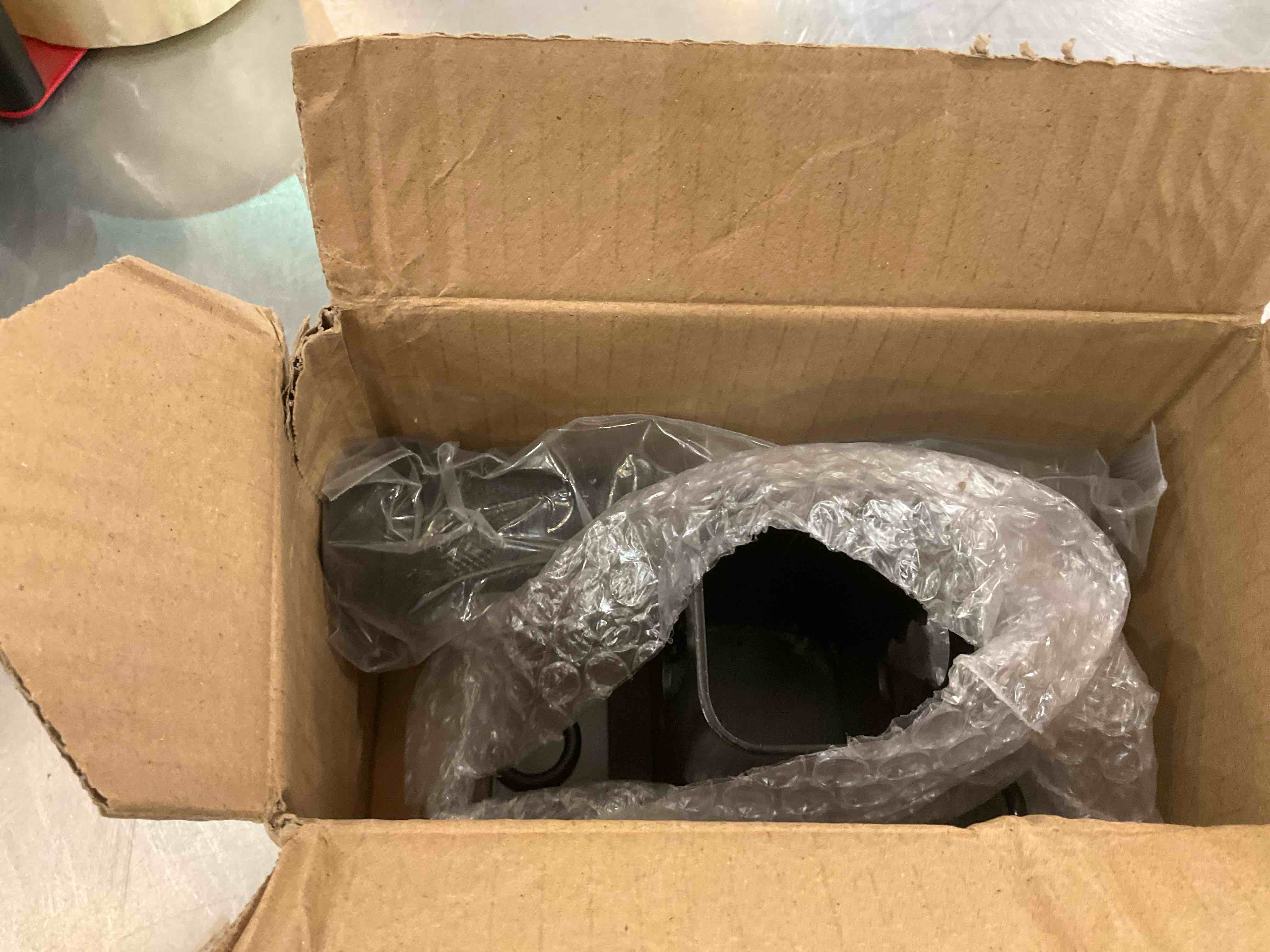 https://s3.amazonaws.com/lotting-images-prod/BargainHunt/EXS01532930_1714067406470.jpeg