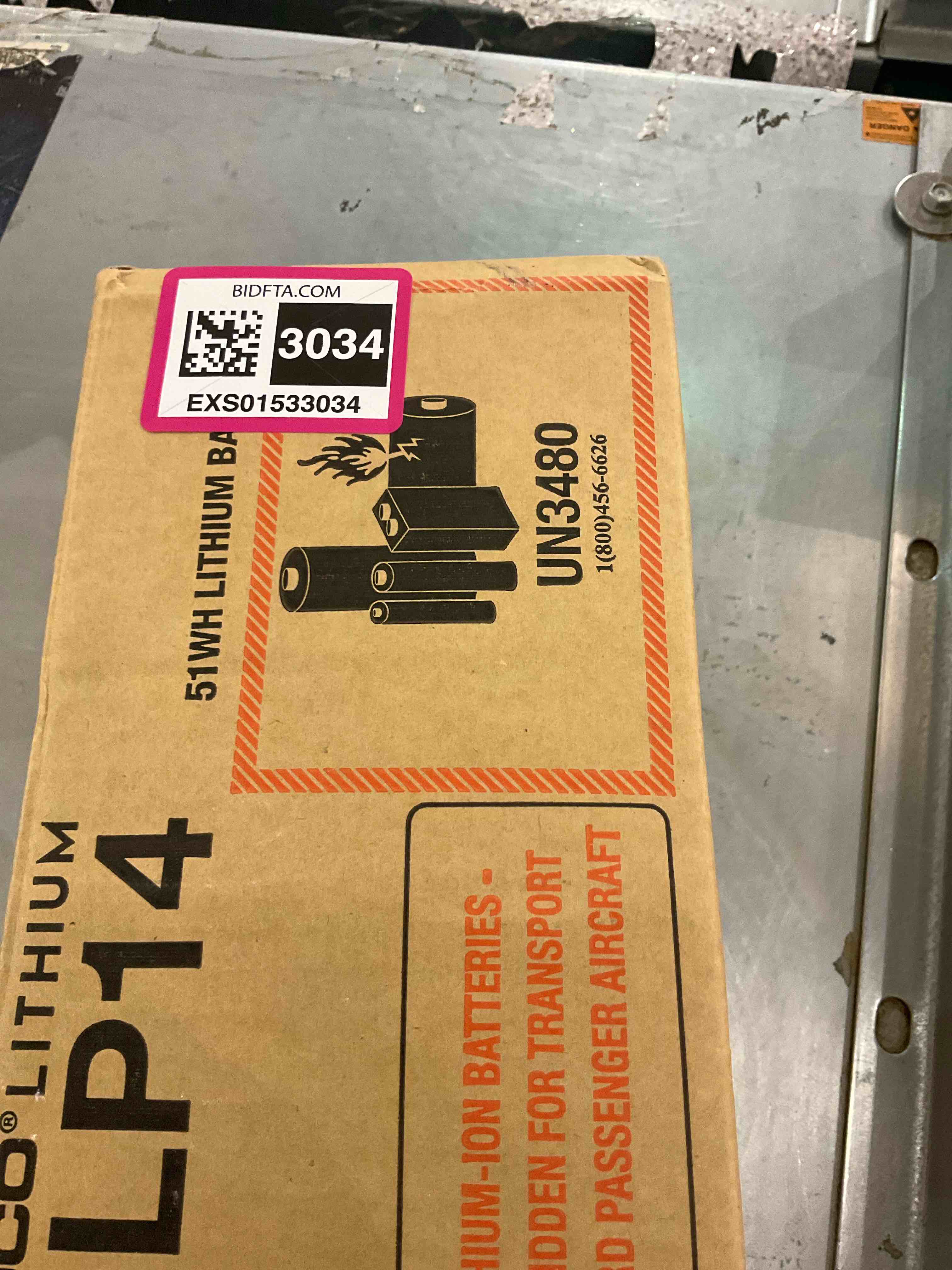 https://s3.amazonaws.com/lotting-images-prod/BargainHunt/EXS01533034_1714397183835.jpeg