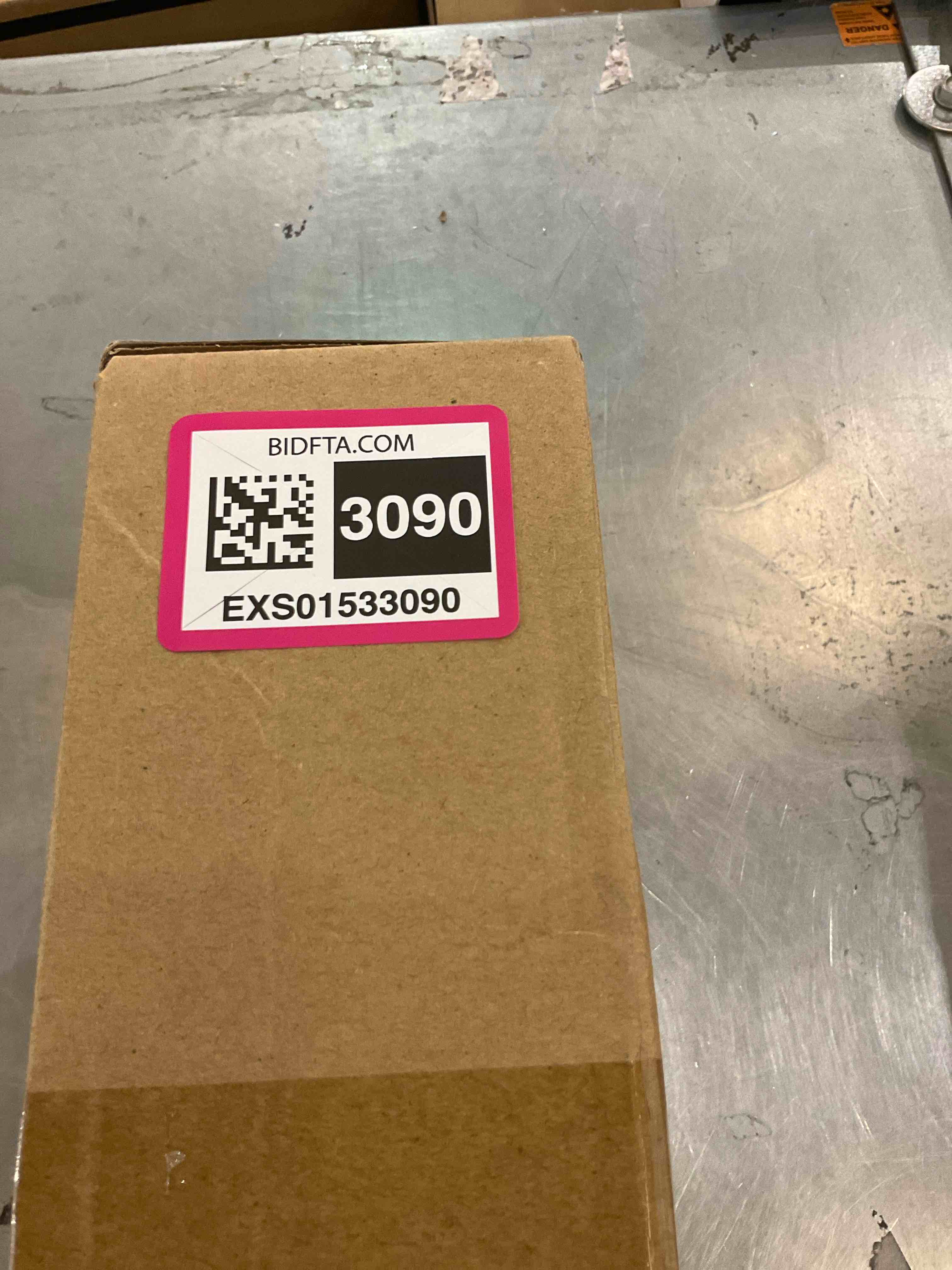 https://s3.amazonaws.com/lotting-images-prod/BargainHunt/EXS01533090_1714411523486.jpeg