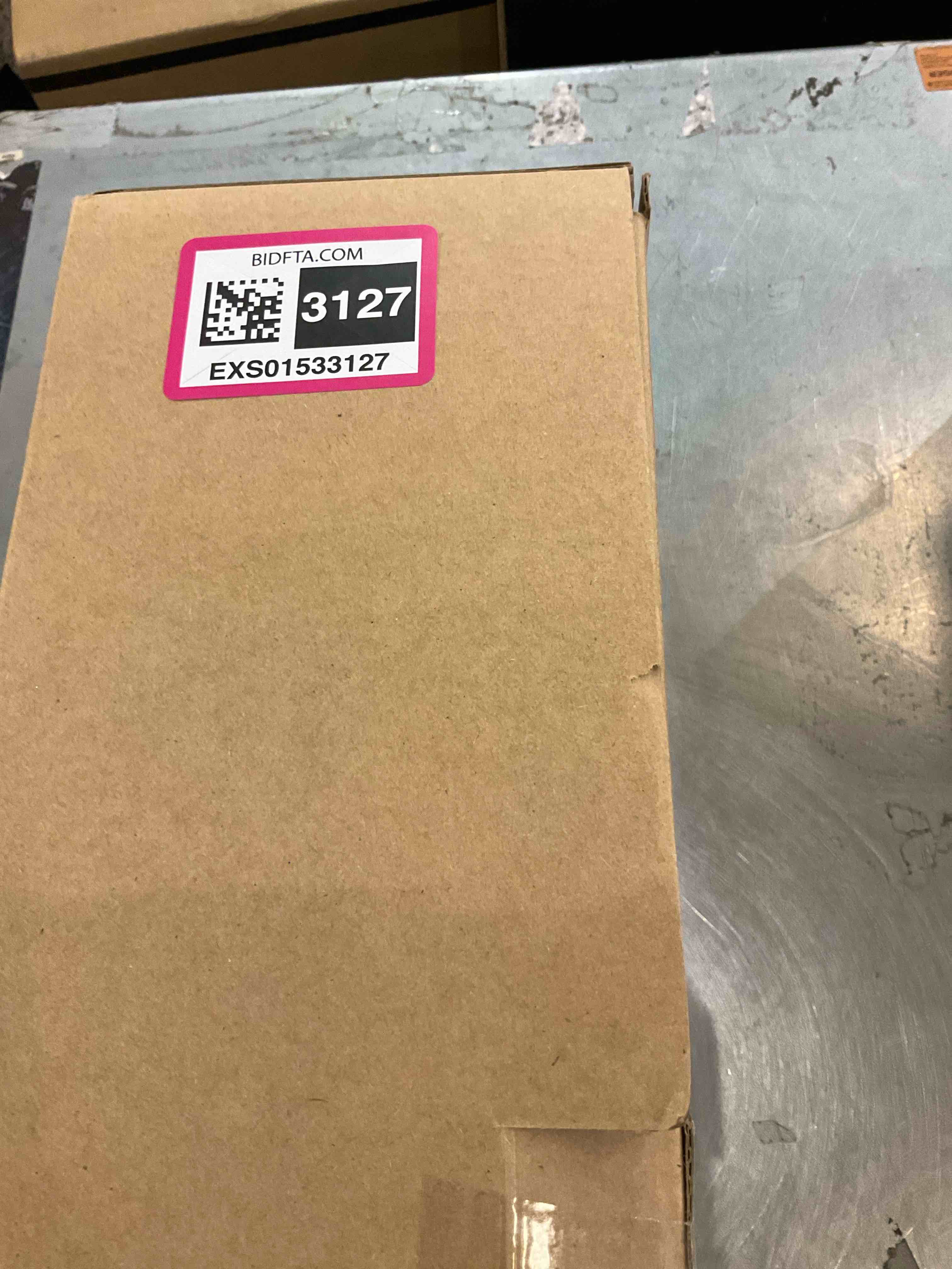 https://s3.amazonaws.com/lotting-images-prod/BargainHunt/EXS01533127_1714417932628.jpeg