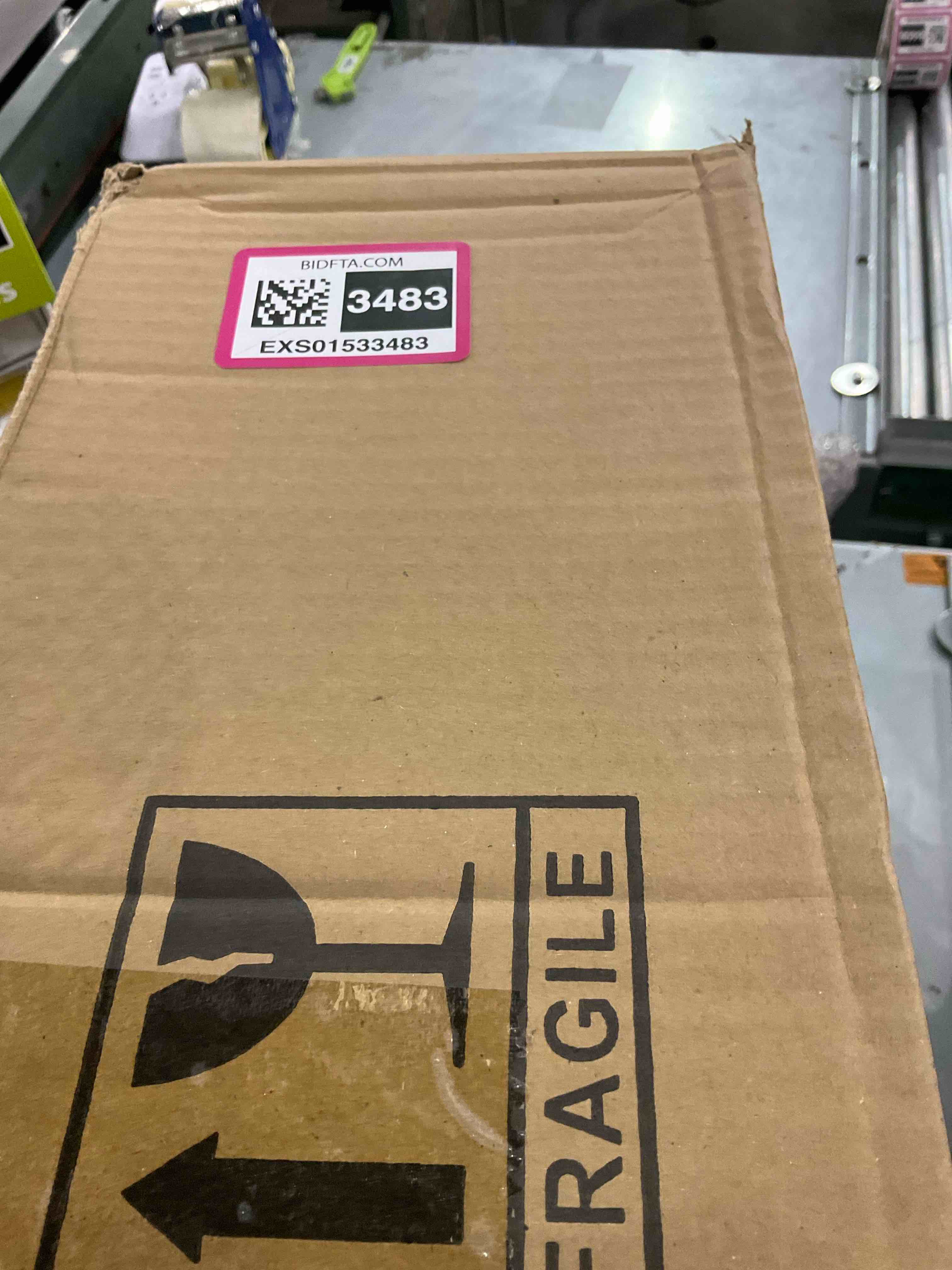 https://s3.amazonaws.com/lotting-images-prod/BargainHunt/EXS01533483_1714738685716.jpeg