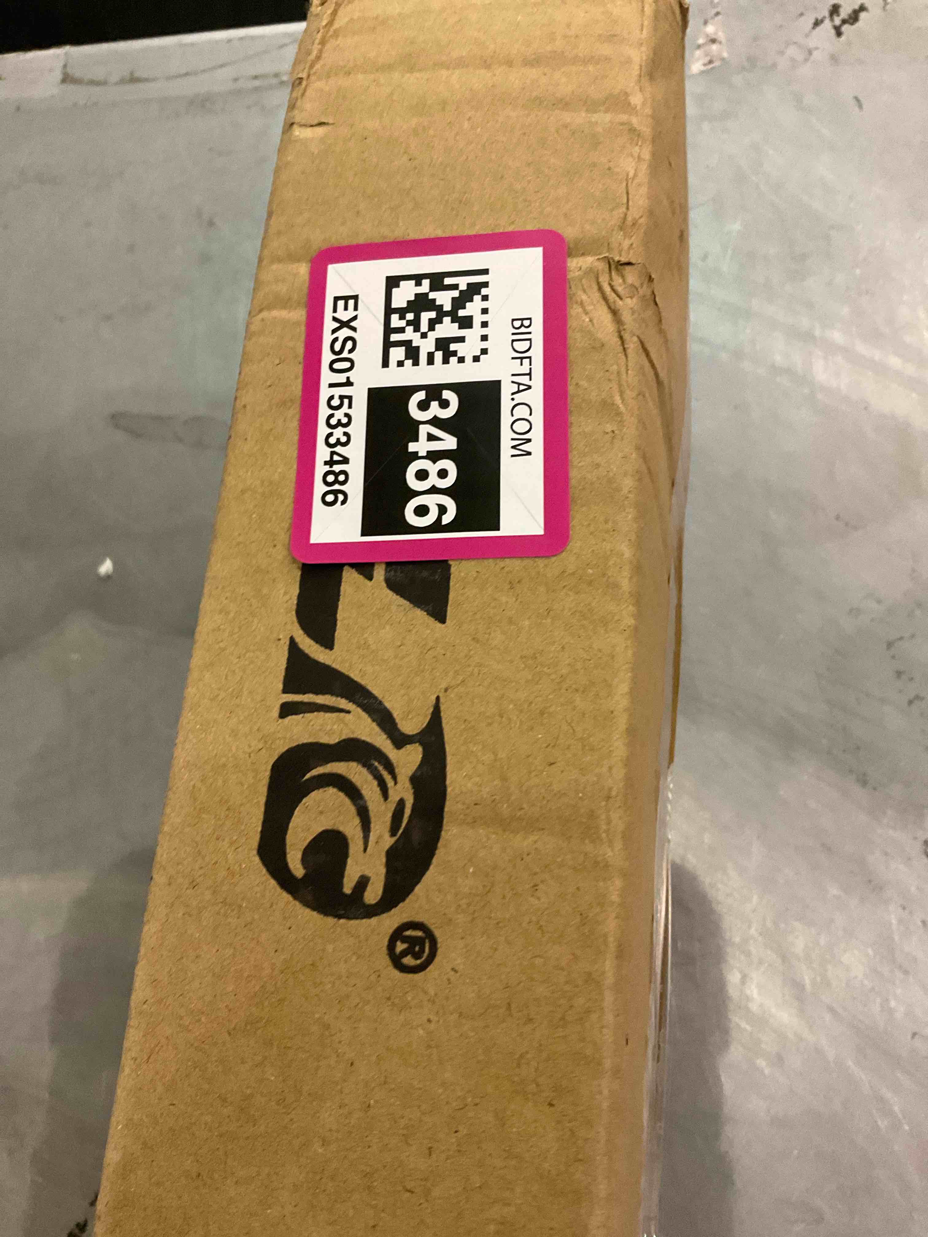 https://s3.amazonaws.com/lotting-images-prod/BargainHunt/EXS01533486_1714739403754.jpeg