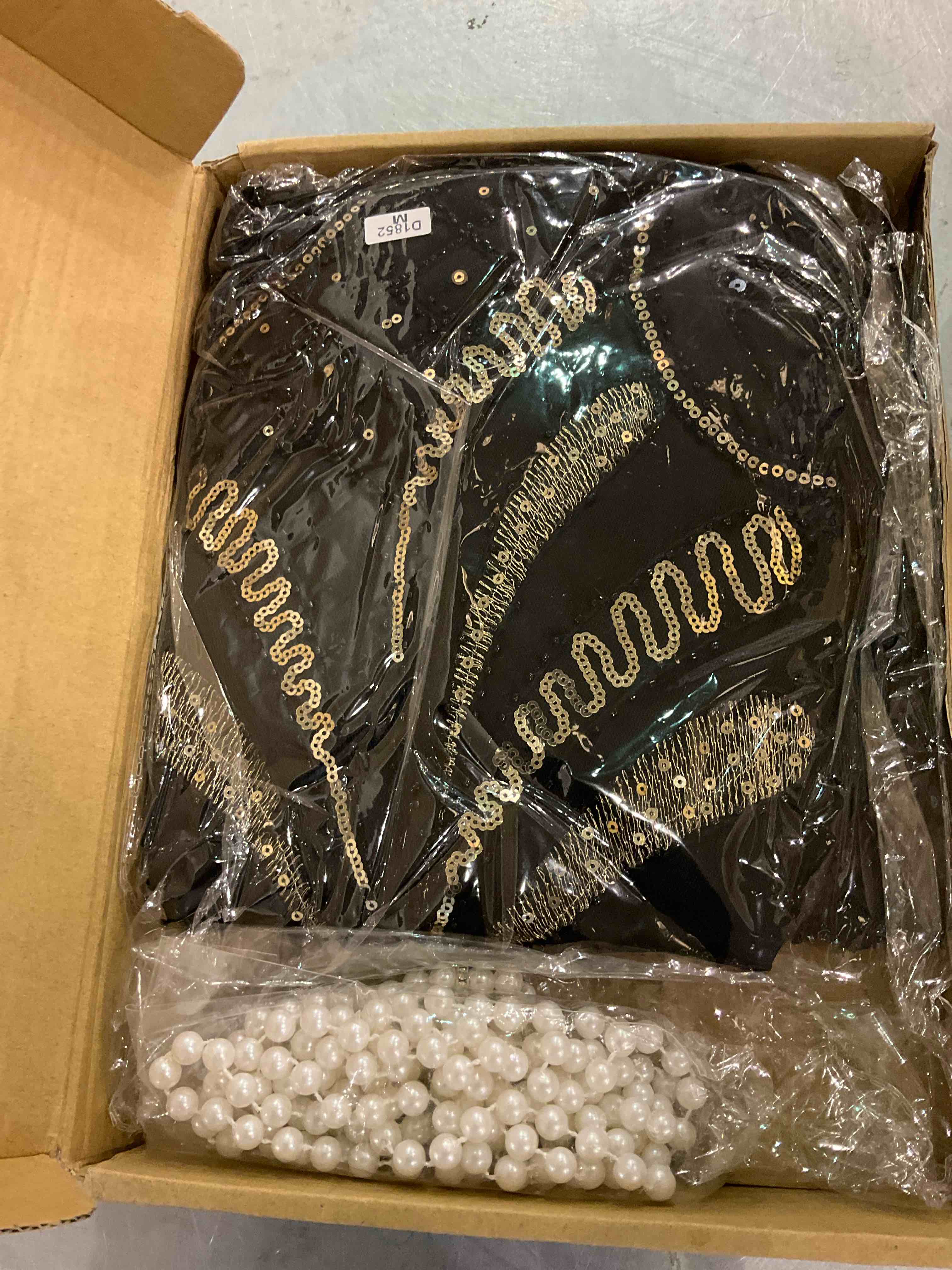 https://s3.amazonaws.com/lotting-images-prod/BargainHunt/EXS01533487_1714739459259.jpeg