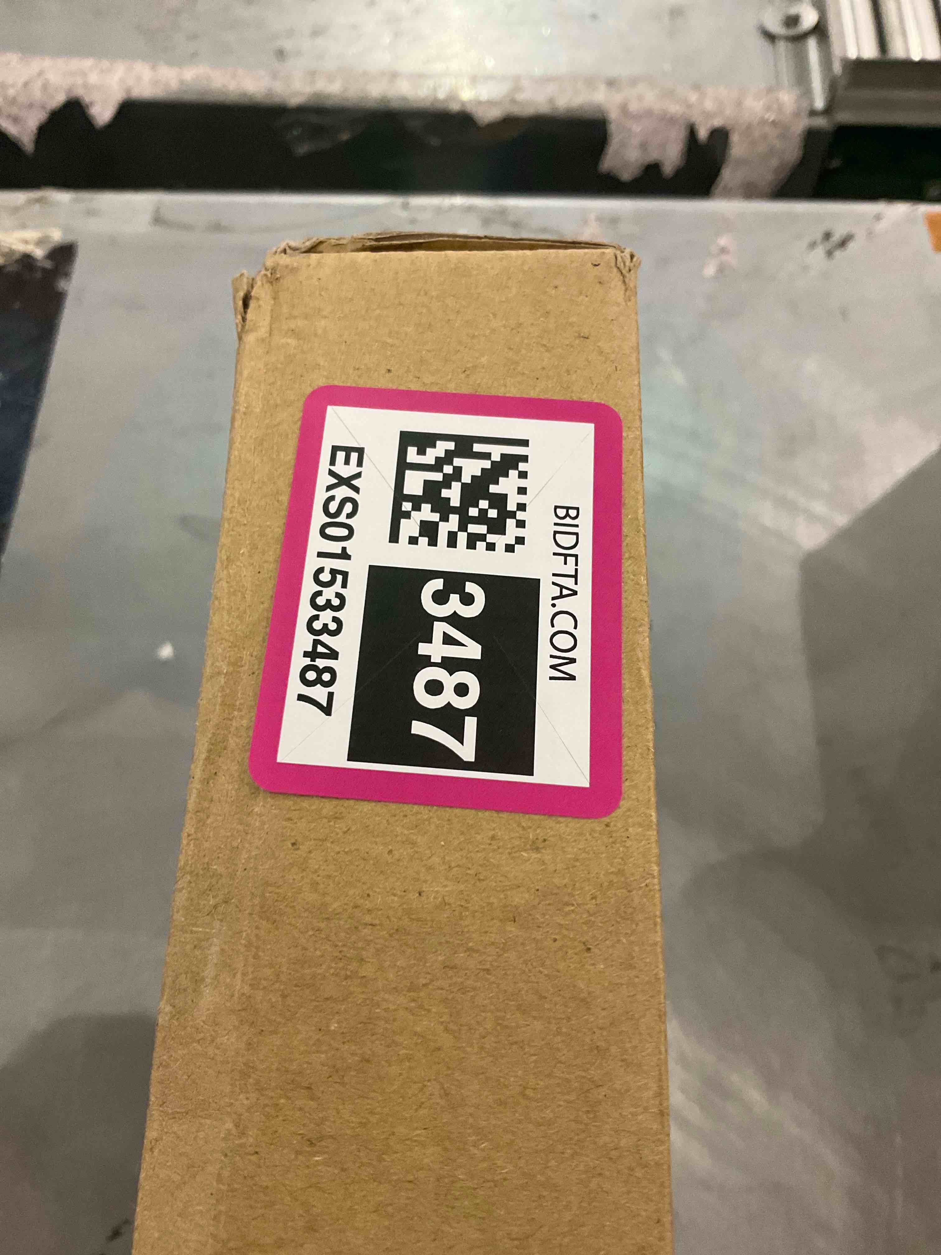 https://s3.amazonaws.com/lotting-images-prod/BargainHunt/EXS01533487_1714739498265.jpeg