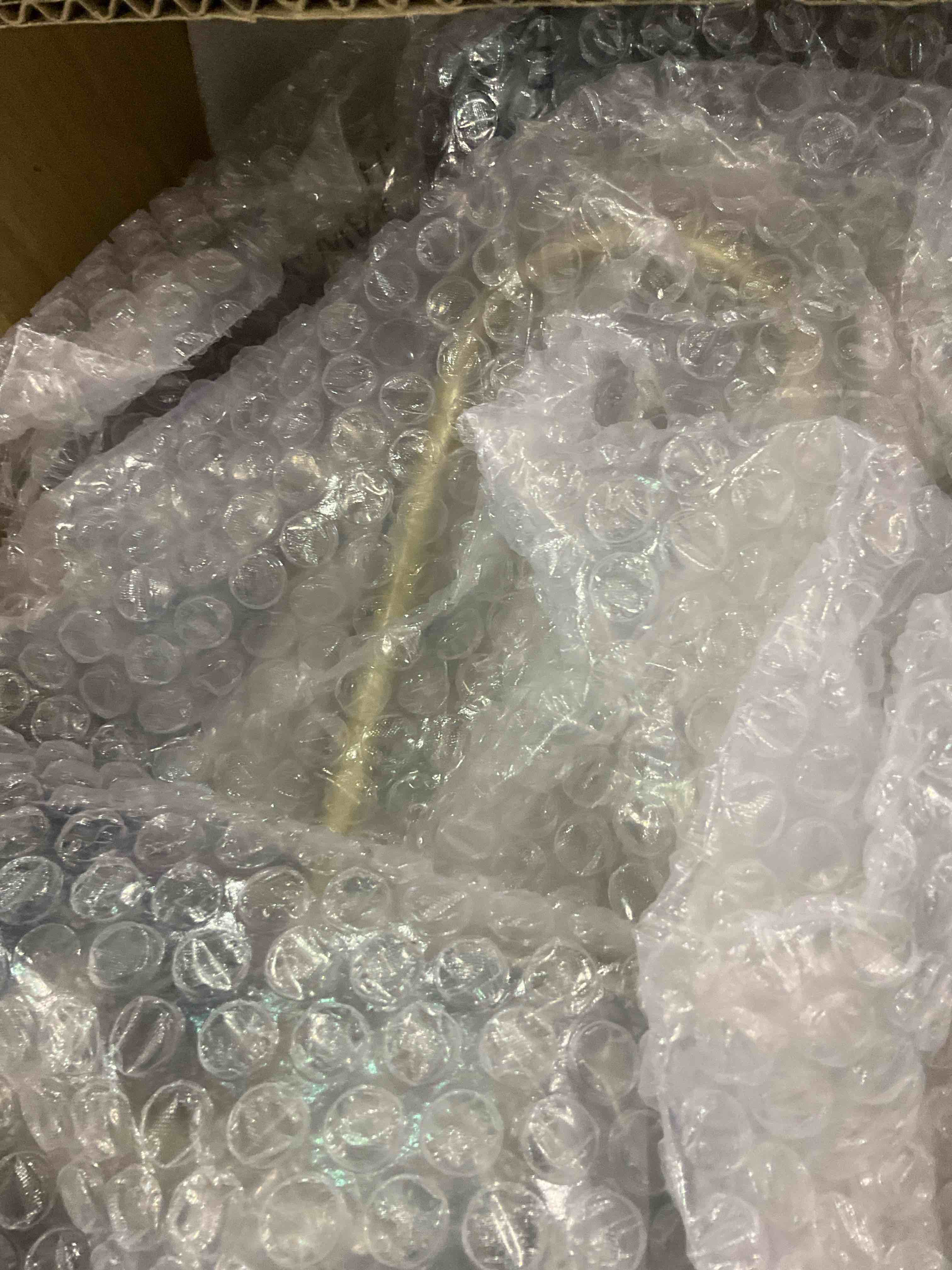 https://s3.amazonaws.com/lotting-images-prod/BargainHunt/EXS01533490_1714739753945.jpeg