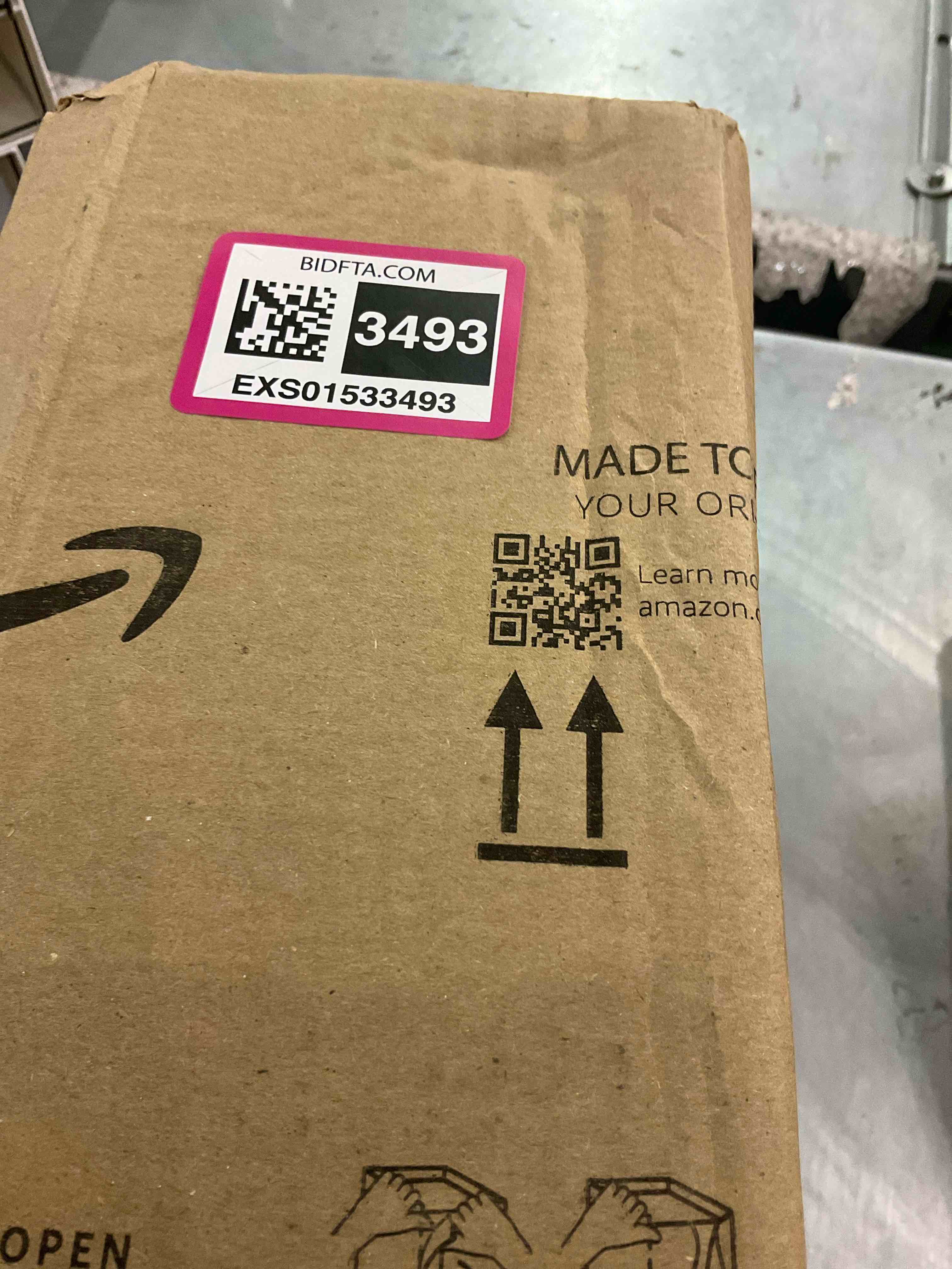 https://s3.amazonaws.com/lotting-images-prod/BargainHunt/EXS01533493_1714740047585.jpeg