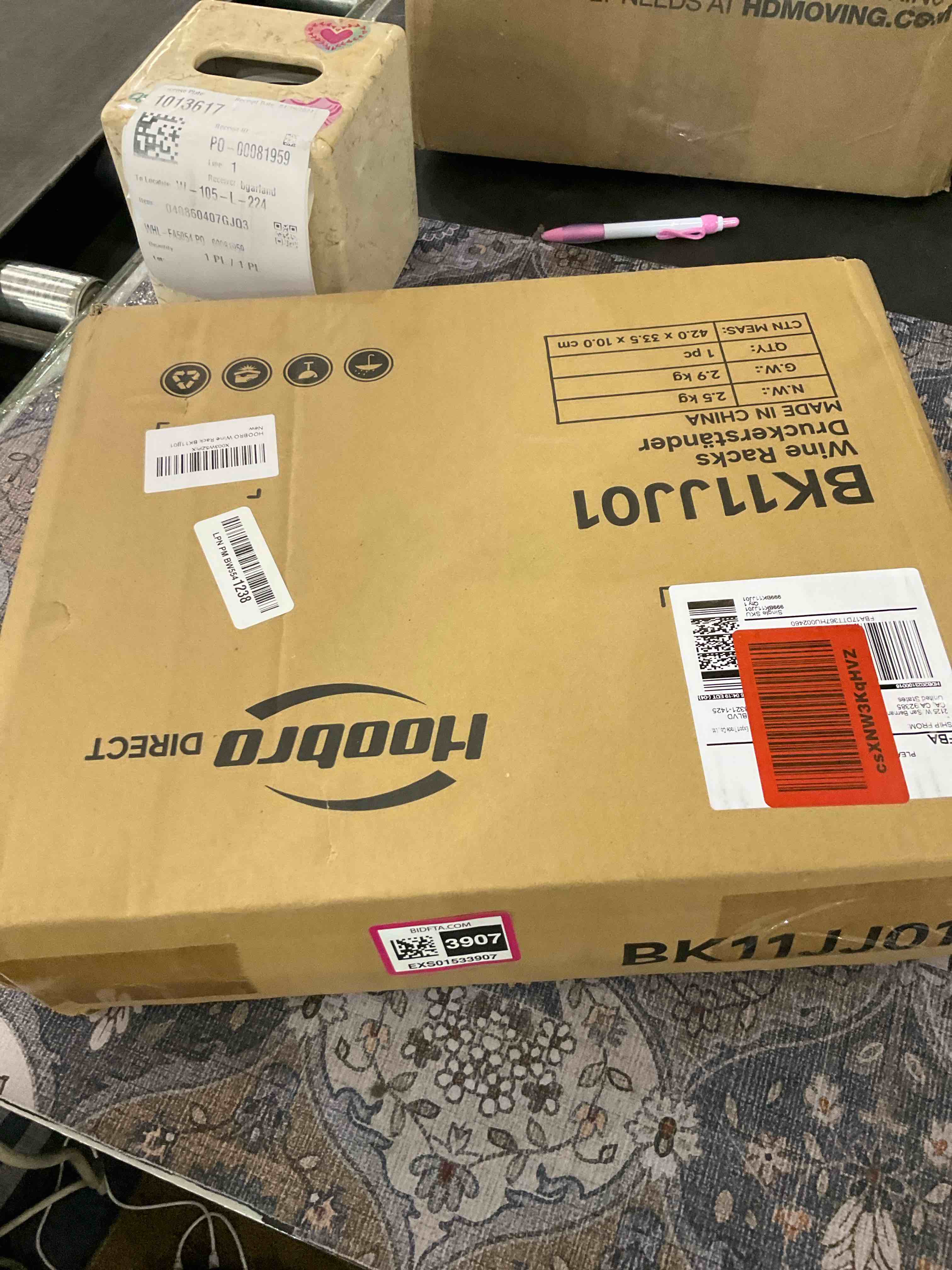 HOOBRO Wine Rack Countertop, 10-Bottle Wine Storage Rack, Freestanding Modern Glass Metal Small Wine Rack, Tabletop Wine Holder Stand for Bar, Dining Room, Kitchen, Black BK11JJ01