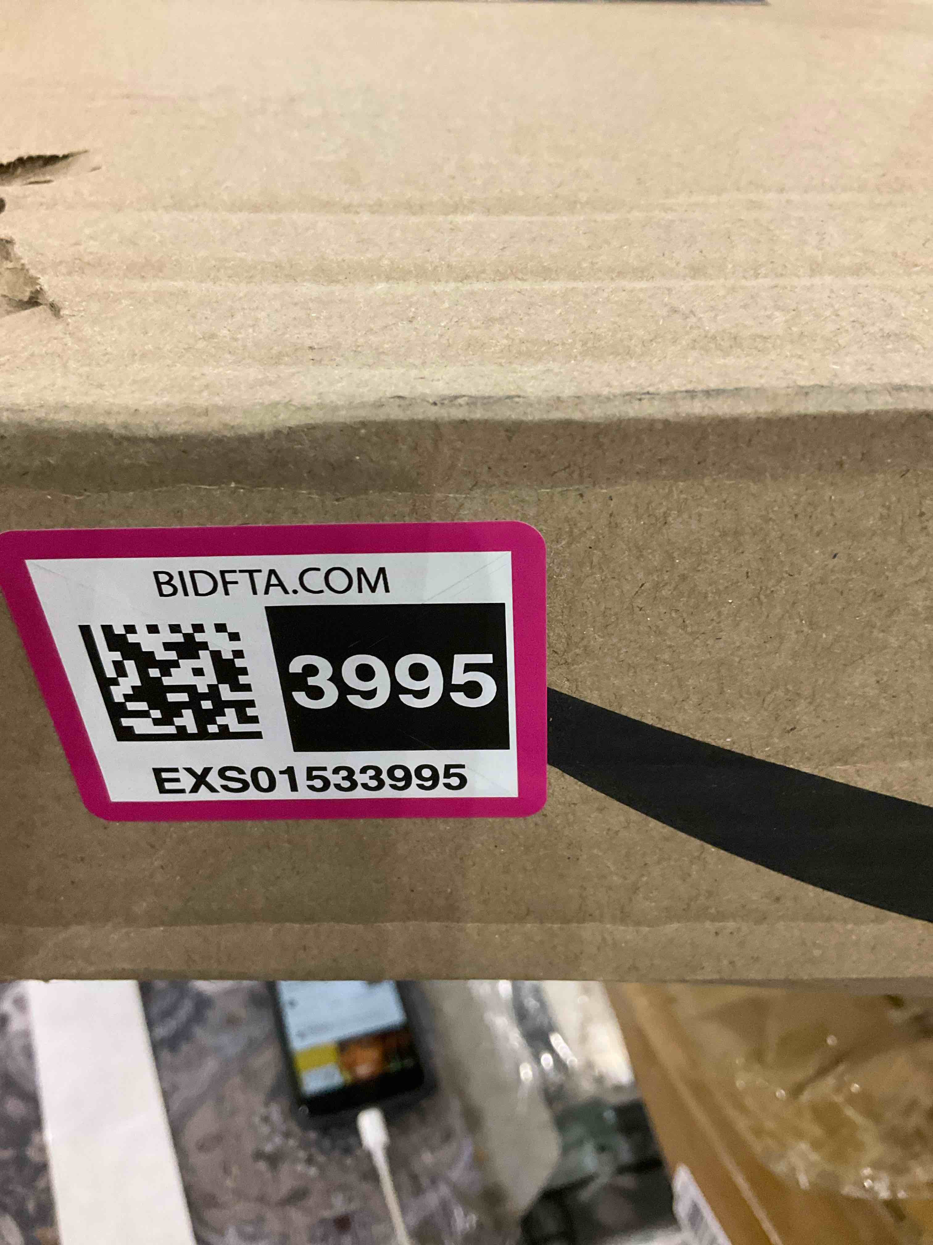 https://s3.amazonaws.com/lotting-images-prod/BargainHunt/EXS01533995_1714999899624.jpeg
