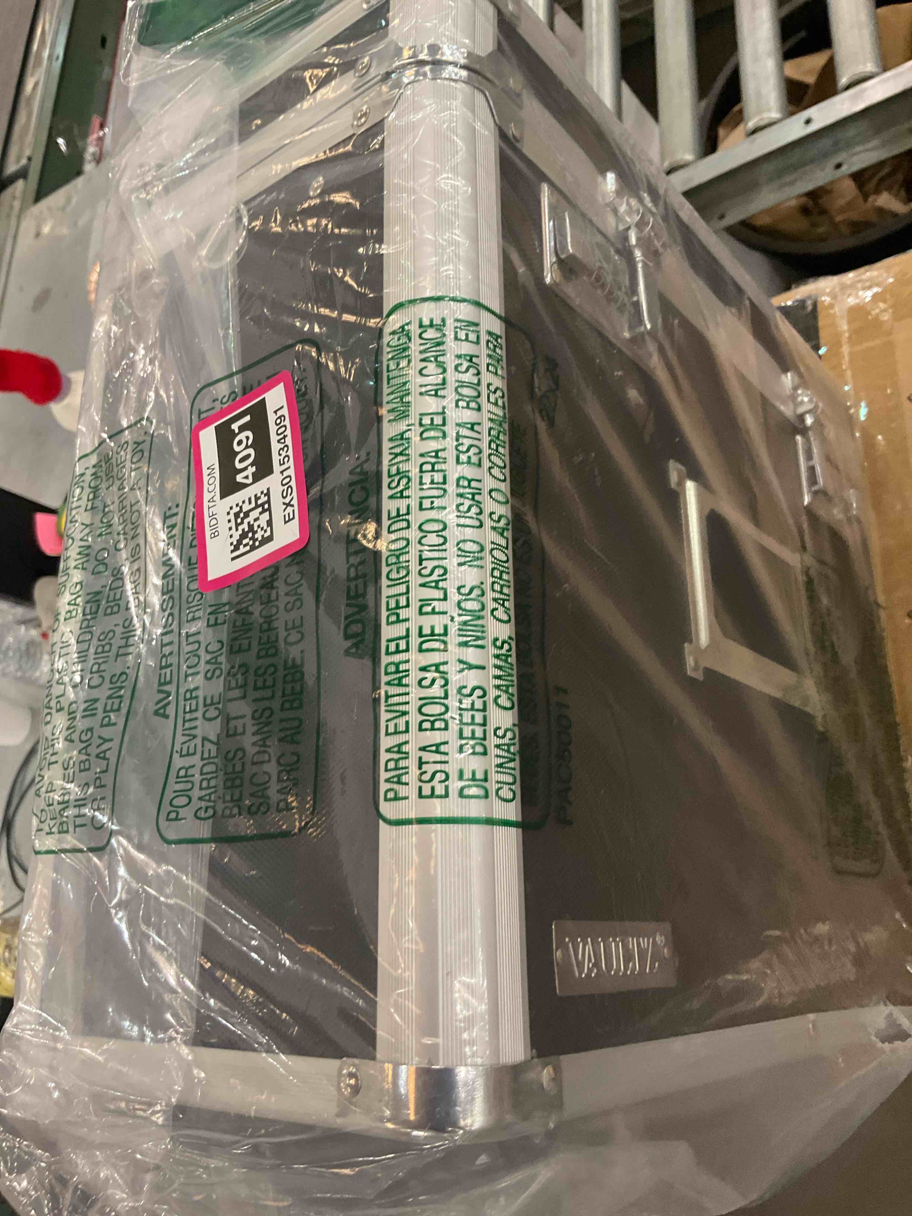 https://s3.amazonaws.com/lotting-images-prod/BargainHunt/EXS01534091_1715280050076.jpeg
