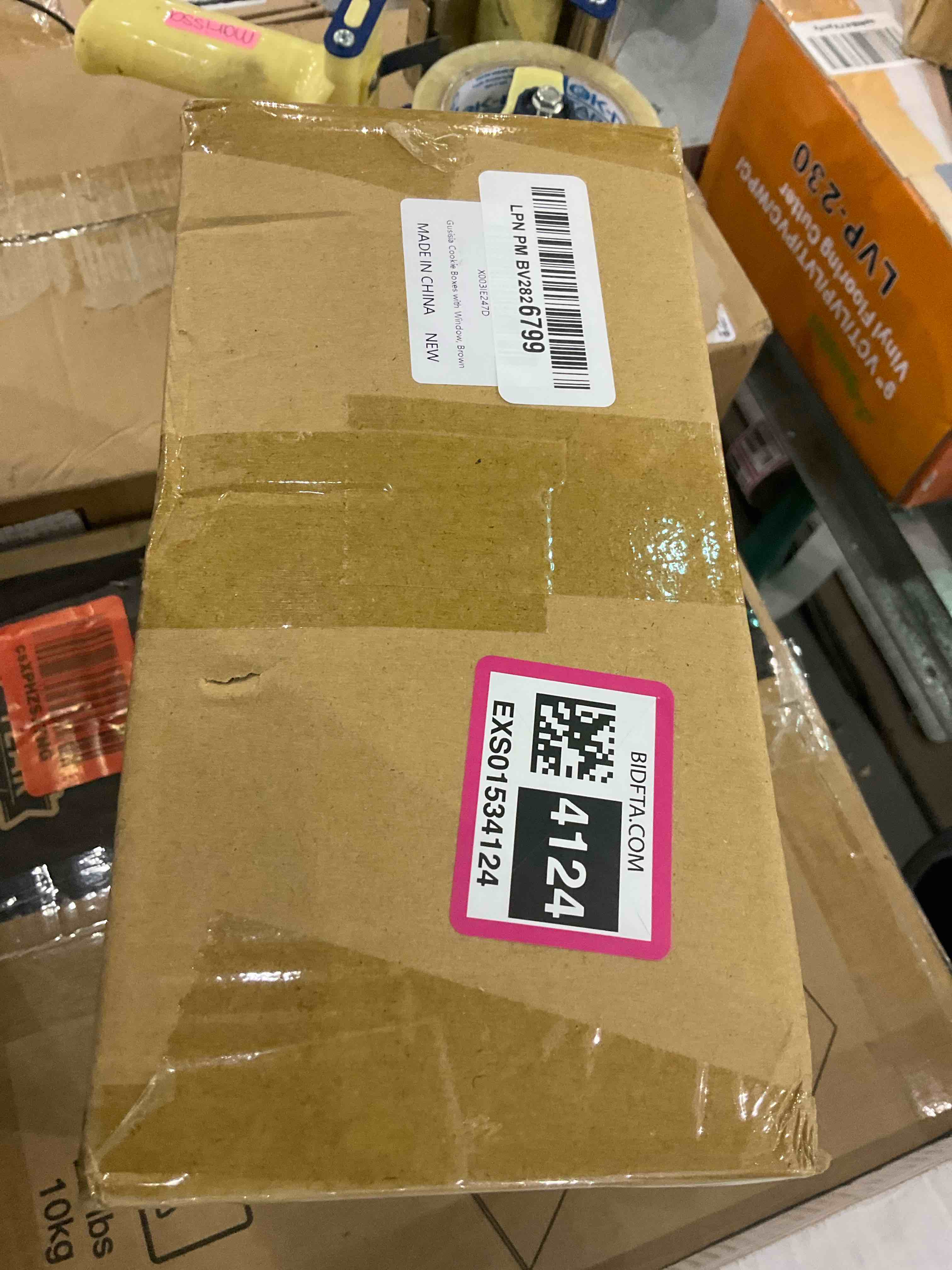 https://s3.amazonaws.com/lotting-images-prod/BargainHunt/EXS01534124_1715341557663.jpeg