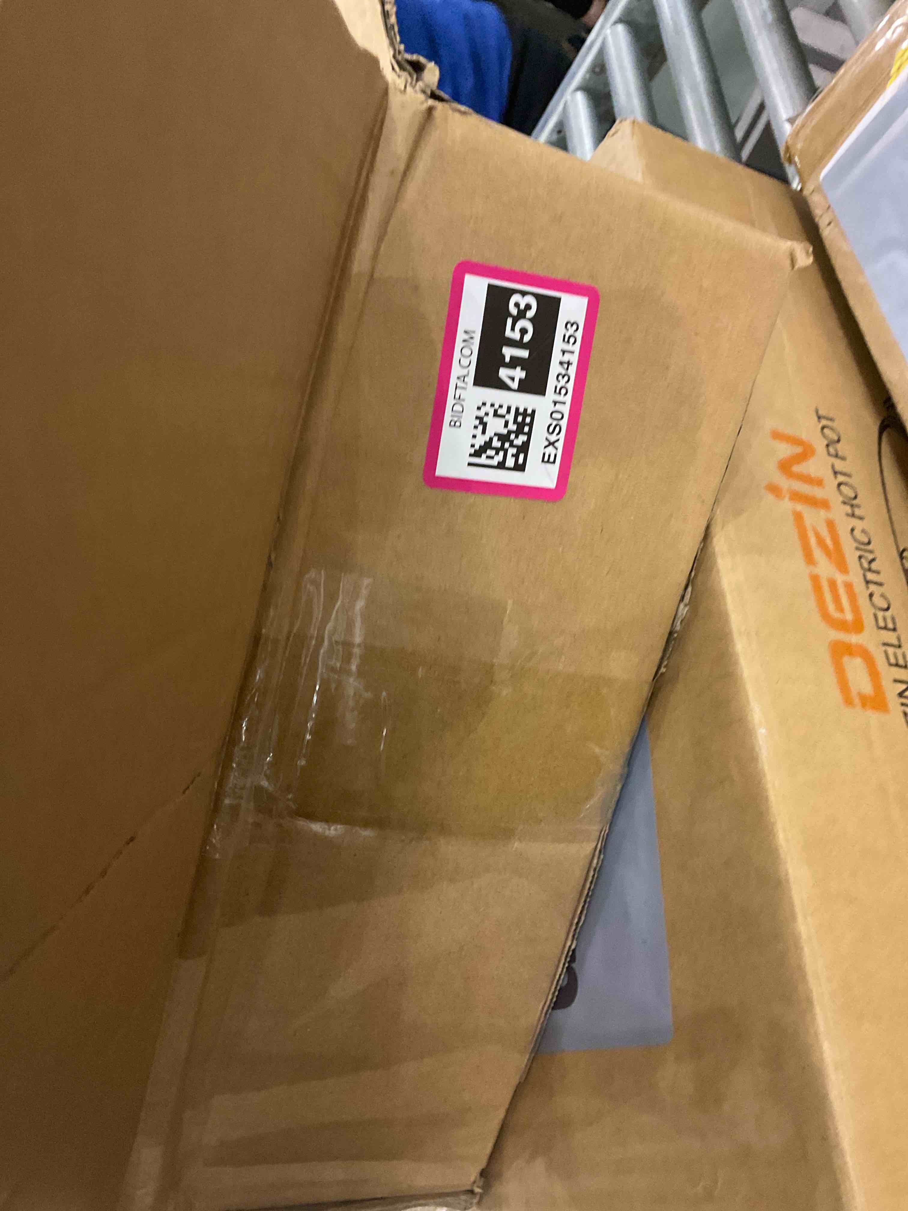 HomeElves Dinner Plates Set of 6, White Plates, Ceramic Kitchen Plates Microwave Safe Plates, 10 Inch Blue Plates Floral Plates Porcelain Dinner Plates