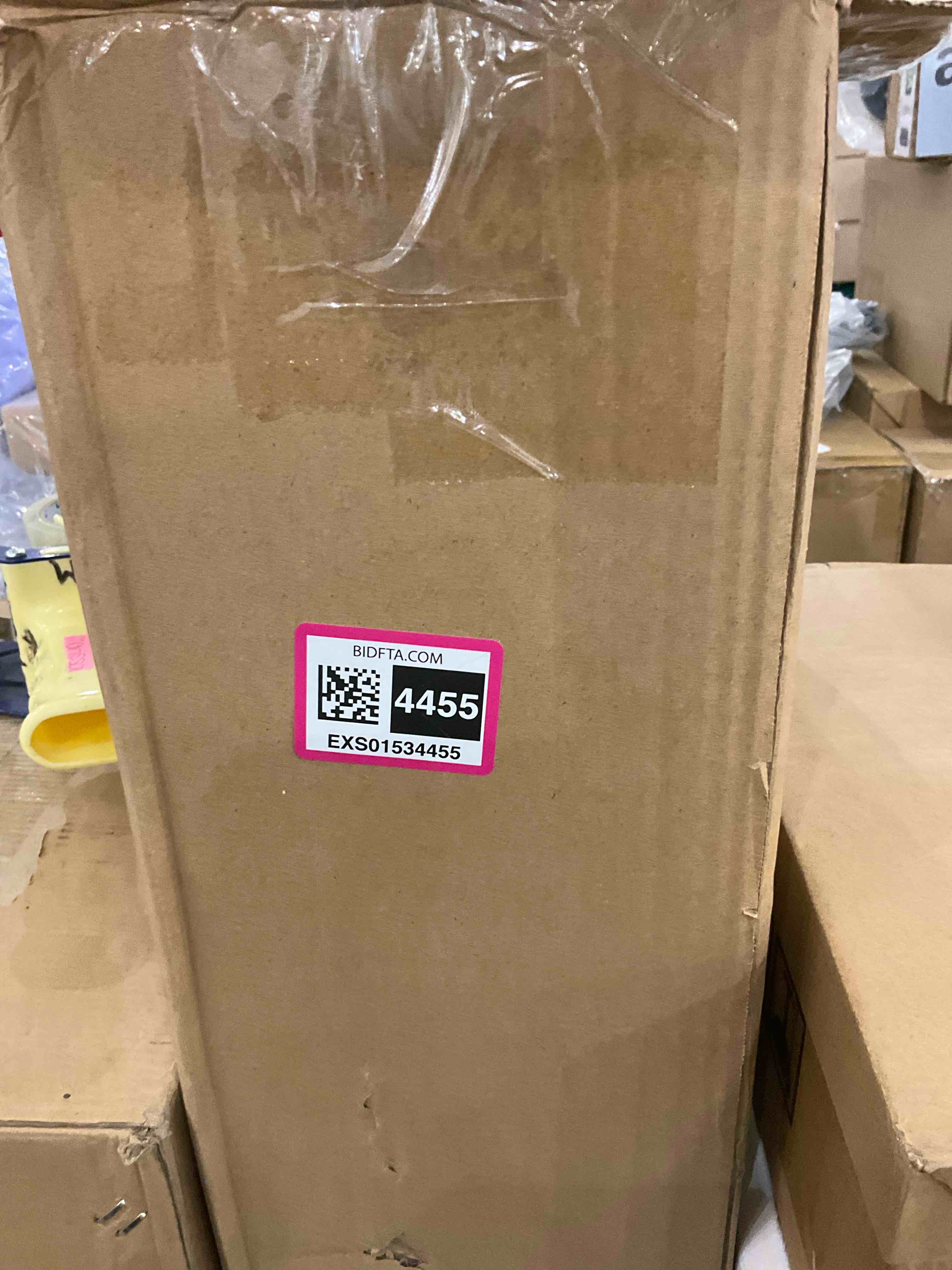 https://s3.amazonaws.com/lotting-images-prod/BargainHunt/EXS01534455_1715880465140.jpeg