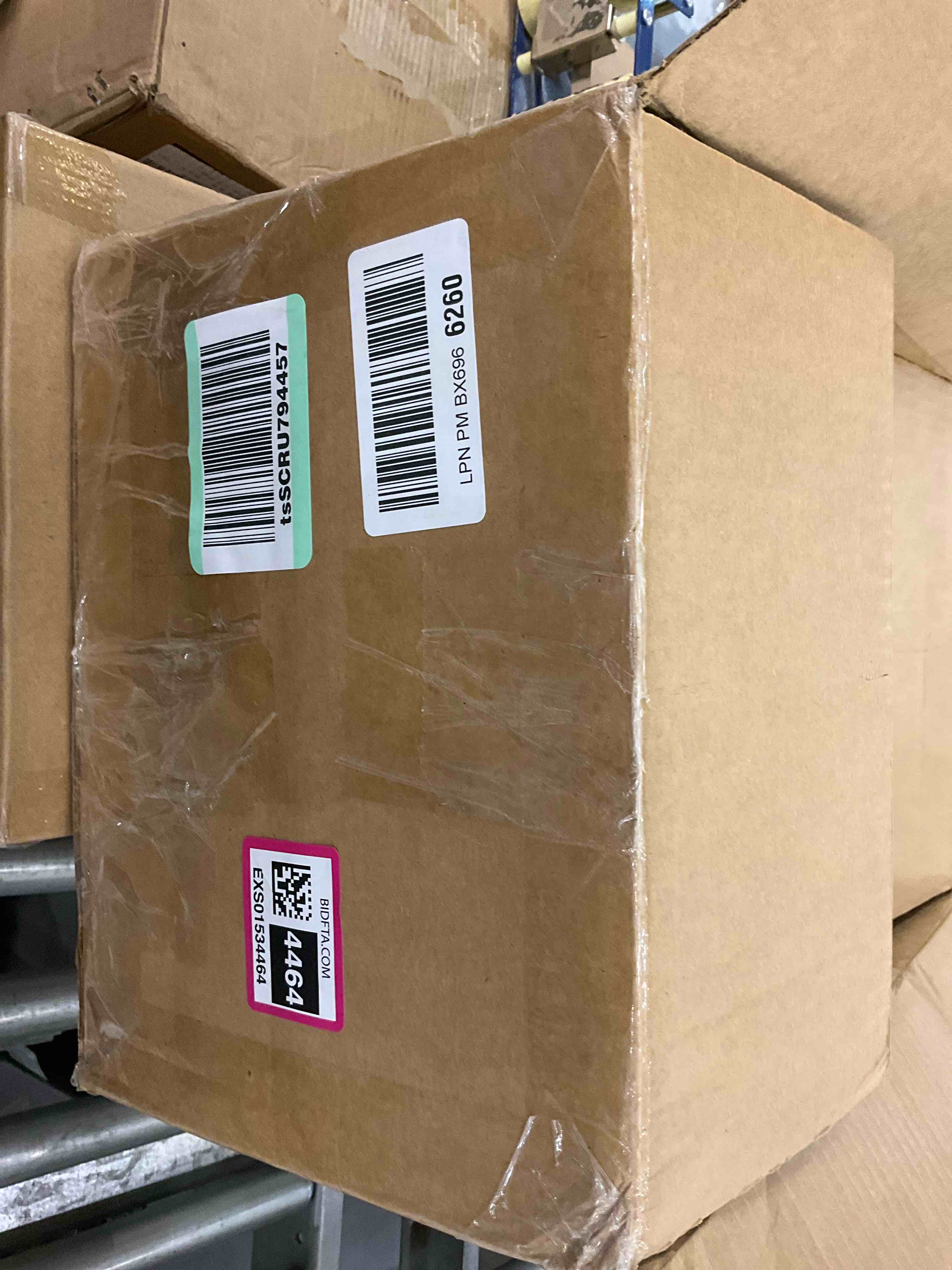 https://s3.amazonaws.com/lotting-images-prod/BargainHunt/EXS01534464_1715881496232.jpeg
