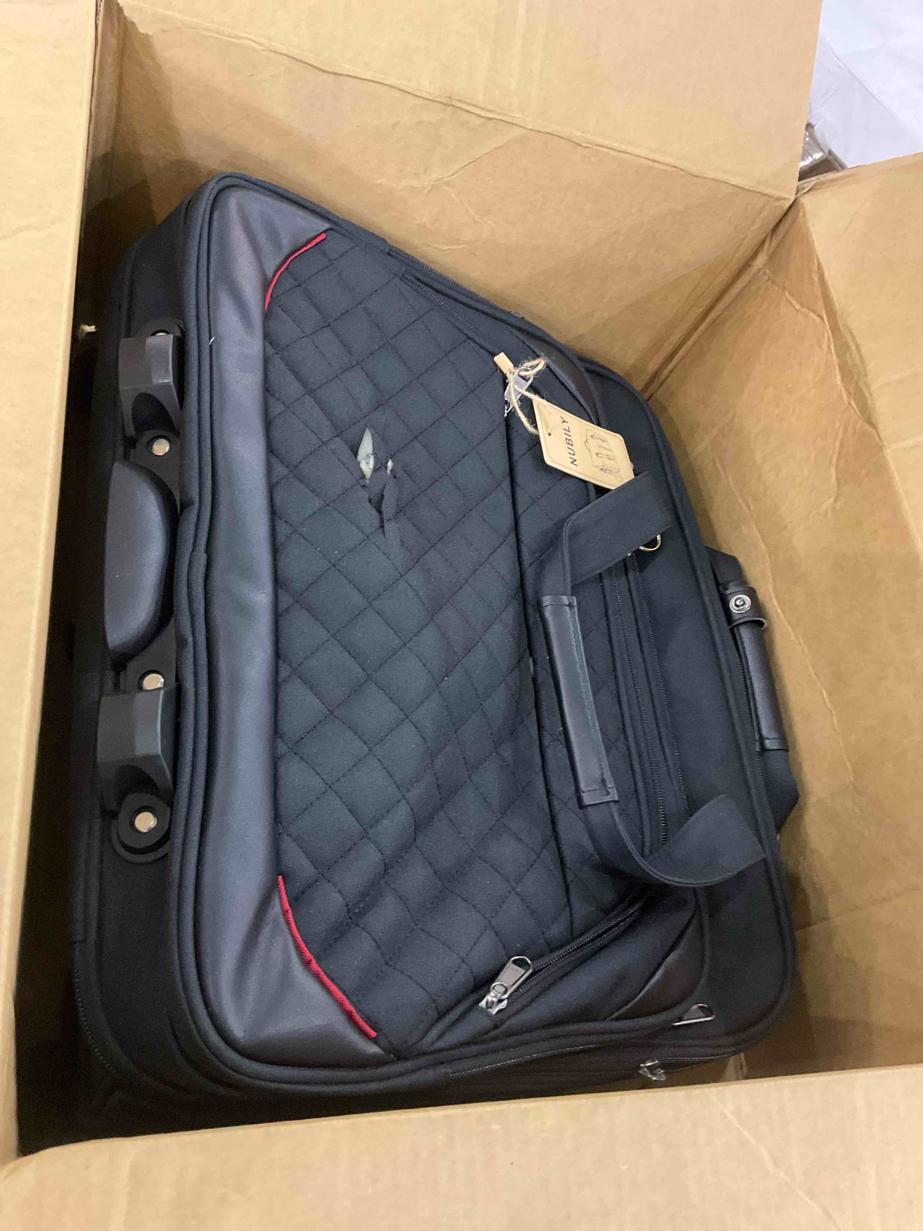 https://s3.amazonaws.com/lotting-images-prod/BargainHunt/EXS01534497_1715944642493.jpeg