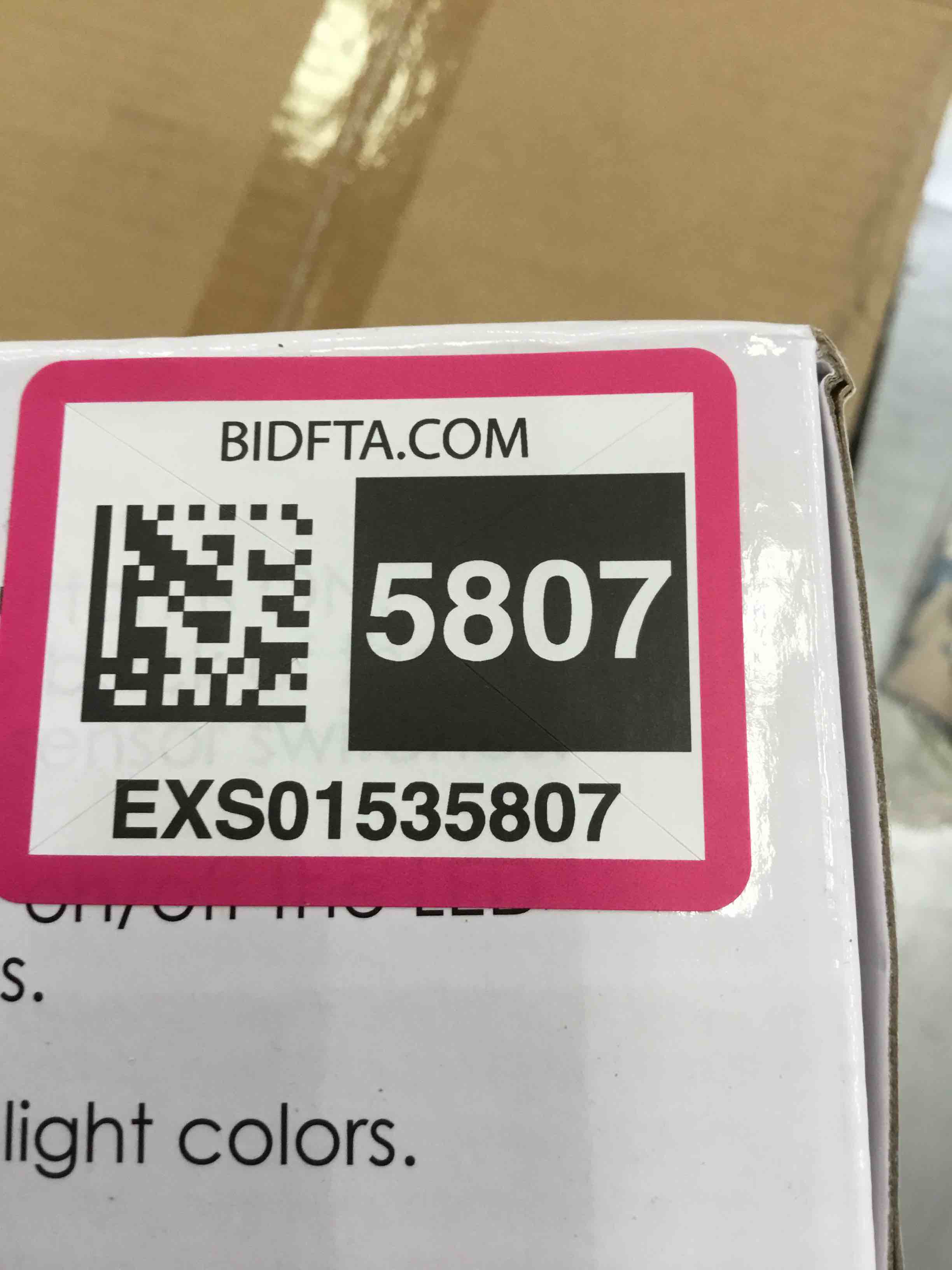 https://s3.amazonaws.com/lotting-images-prod/BargainHunt/EXS01535807_1718729843796.jpeg