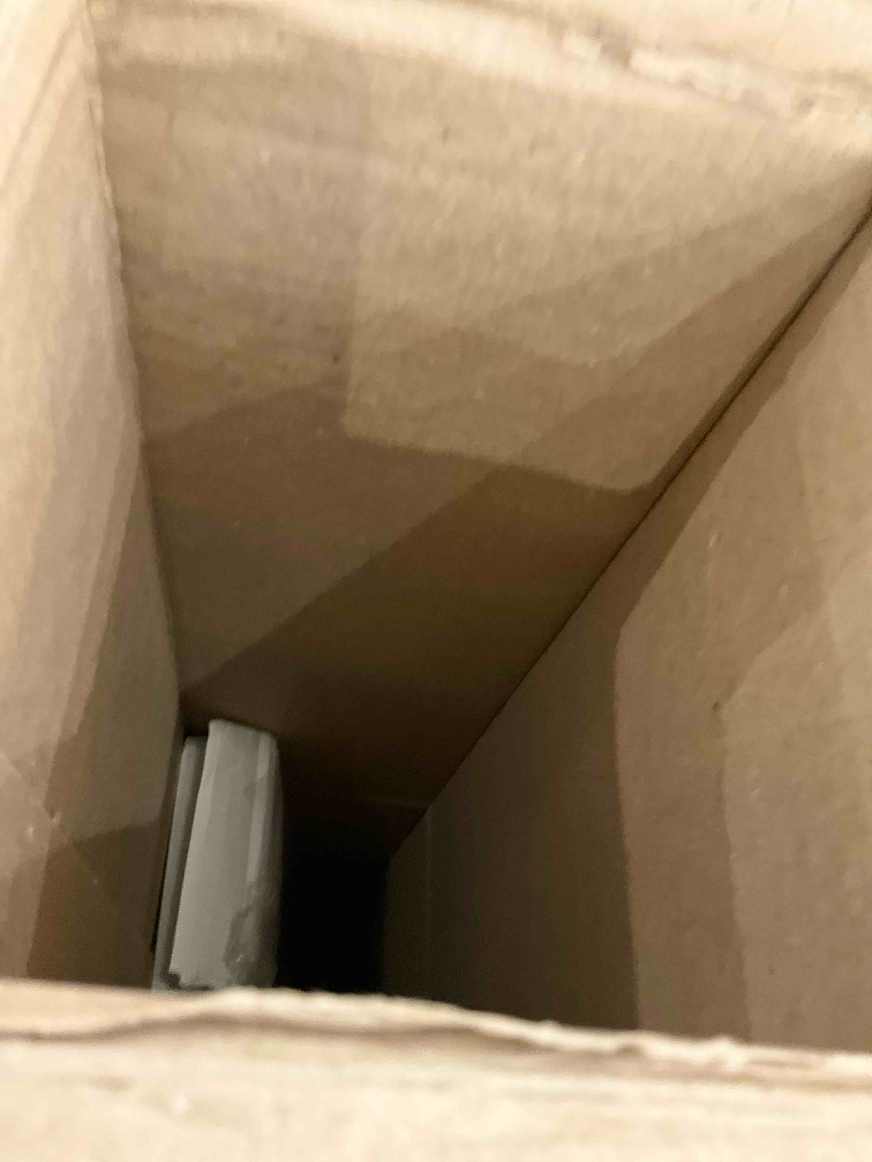 https://s3.amazonaws.com/lotting-images-prod/BargainHunt/EXS01536034_1715799806344.jpeg
