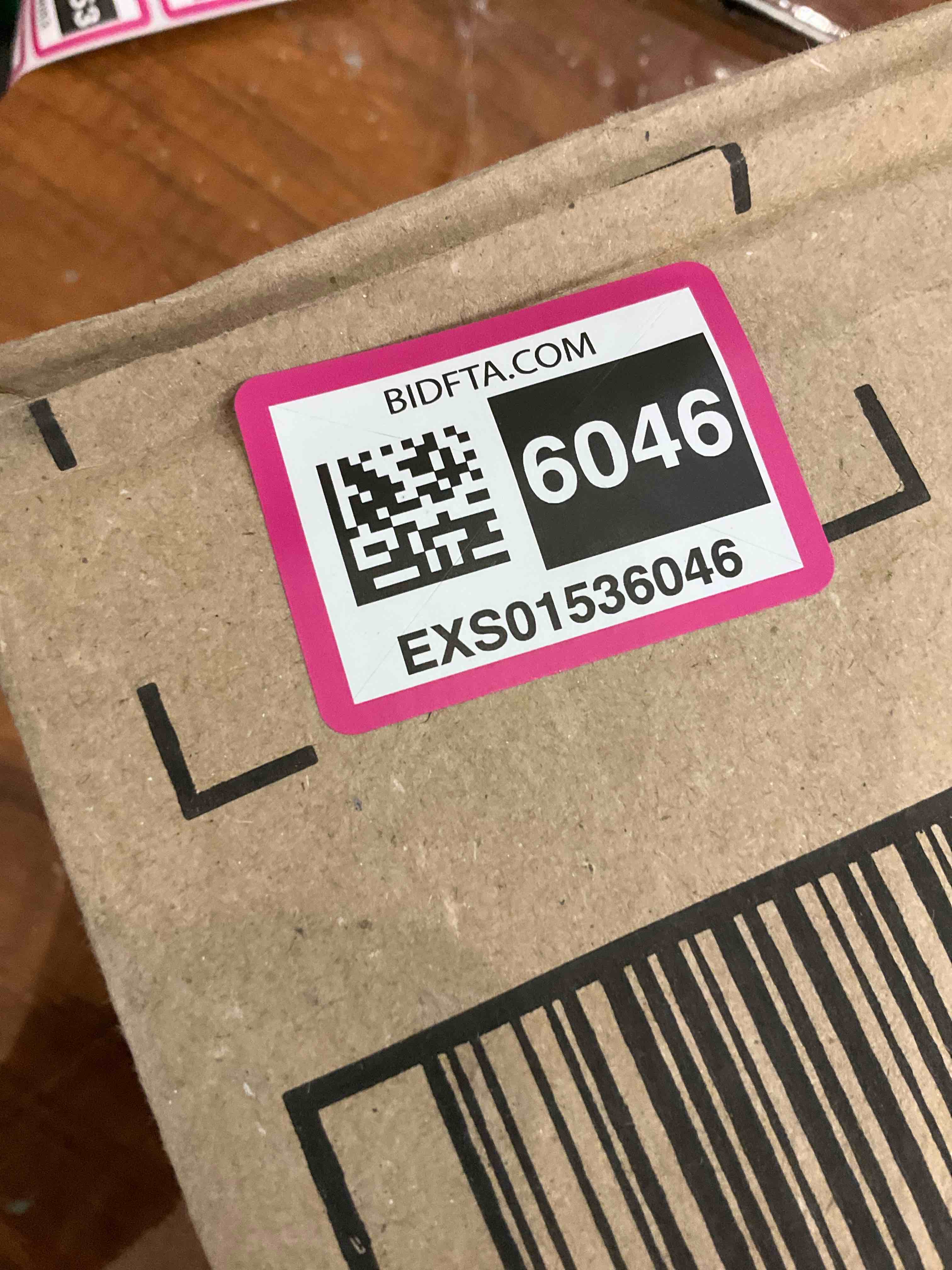 https://s3.amazonaws.com/lotting-images-prod/BargainHunt/EXS01536046_1715859840811.jpeg