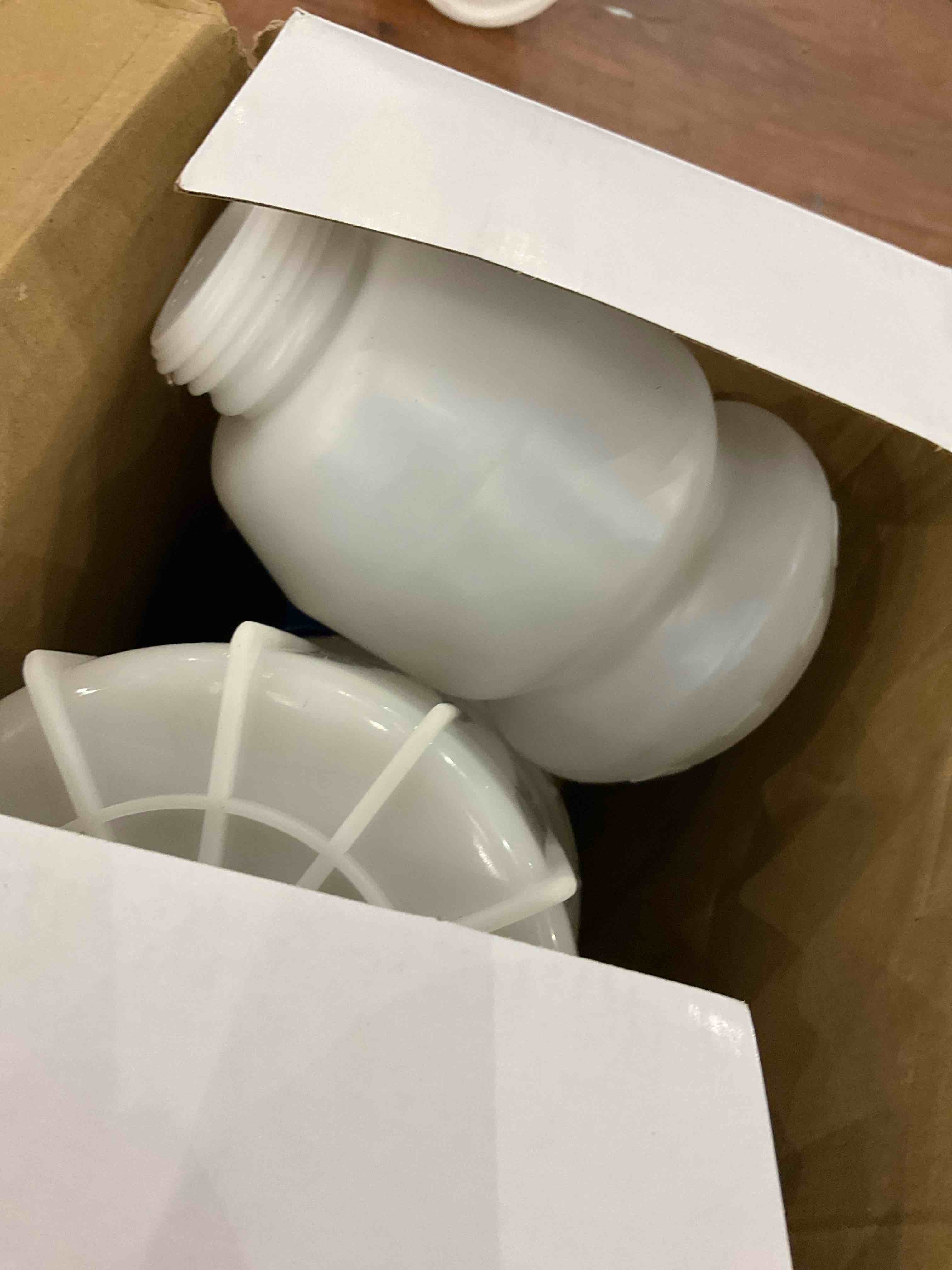 DKwoeshg Vacuum Brake Bleeder Kit - 2L Pneumatic Fluid Extractor - One Person Brake and Clutch Pressure Bleeding Vacuum Pump