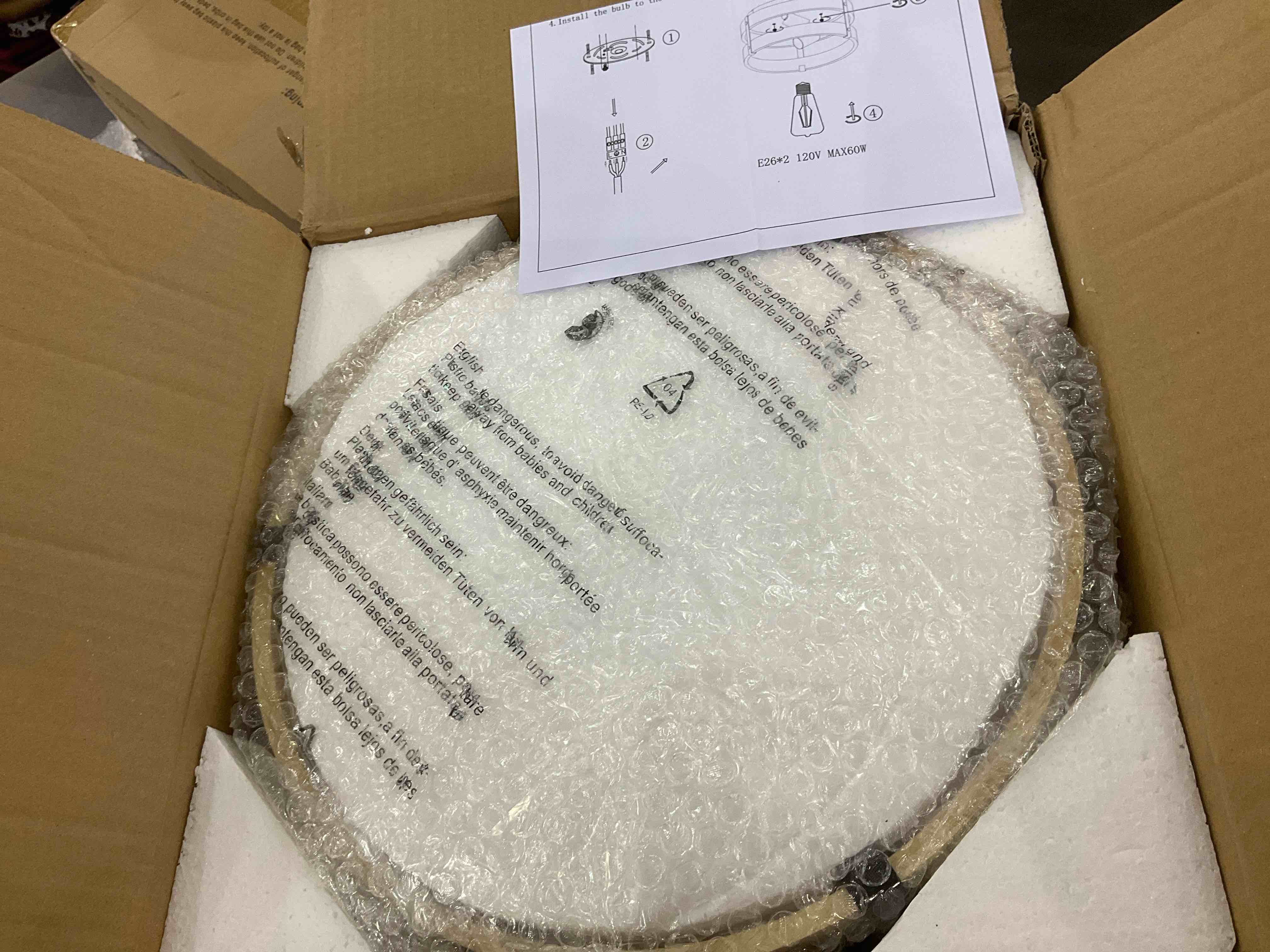 https://s3.amazonaws.com/lotting-images-prod/BargainHunt/EXS01537074_1715083007883.jpeg