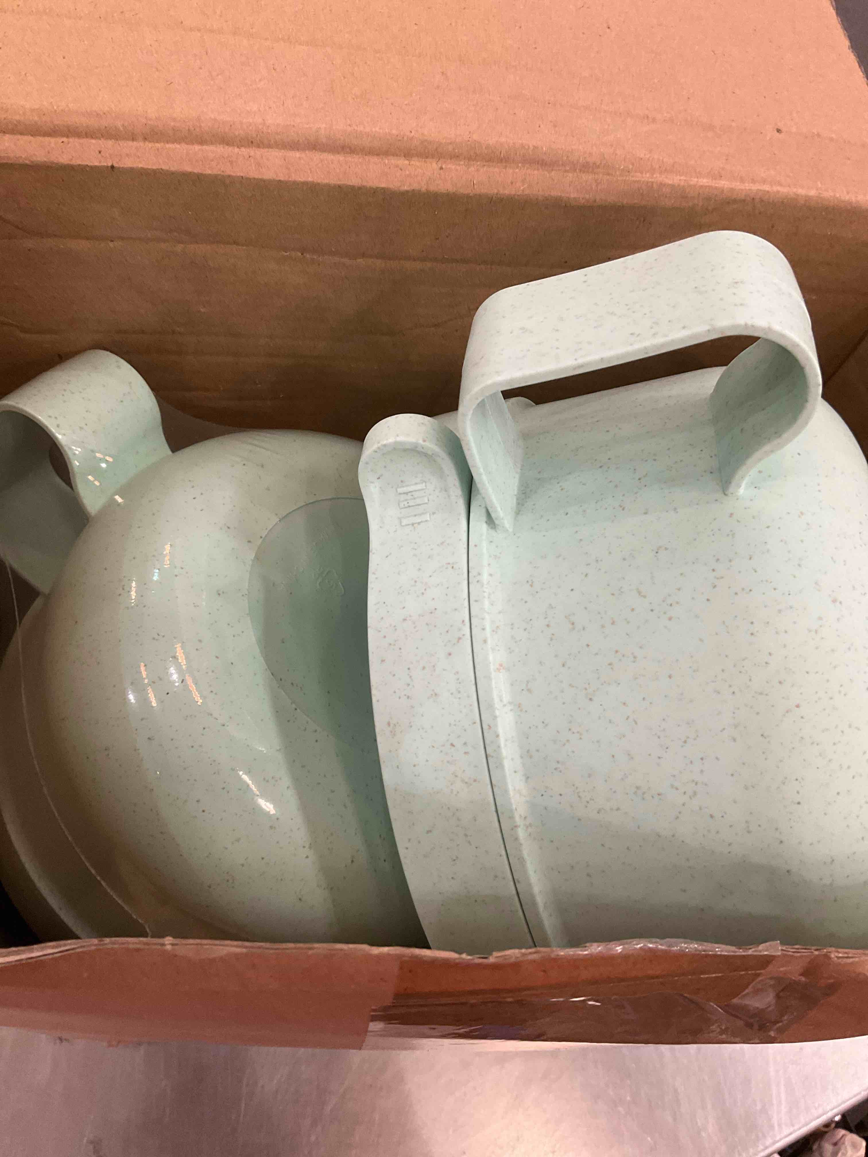 https://s3.amazonaws.com/lotting-images-prod/BargainHunt/EXS01537110_1715101120835.jpeg