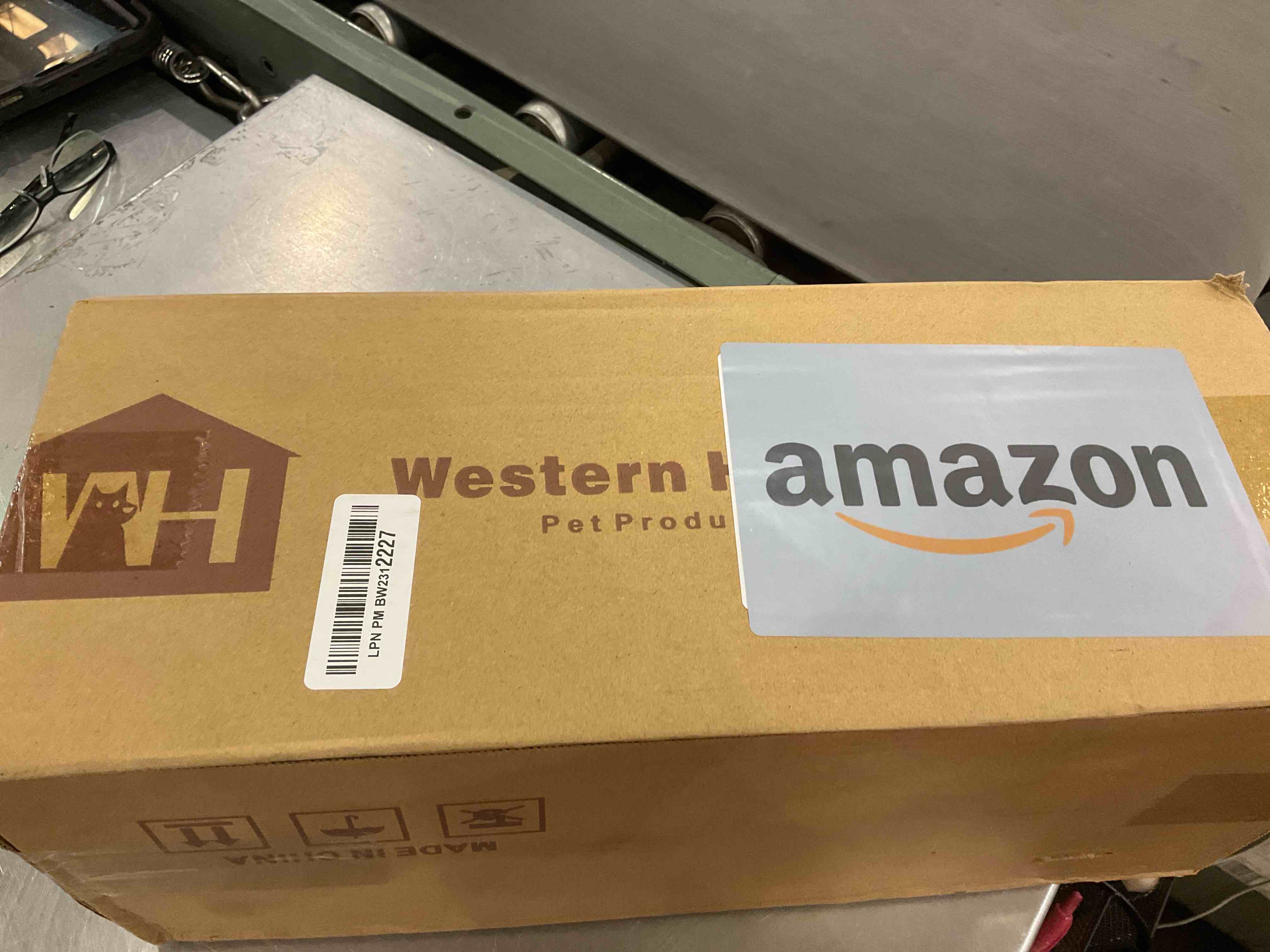https://s3.amazonaws.com/lotting-images-prod/BargainHunt/EXS01537141_1715107195515.jpeg