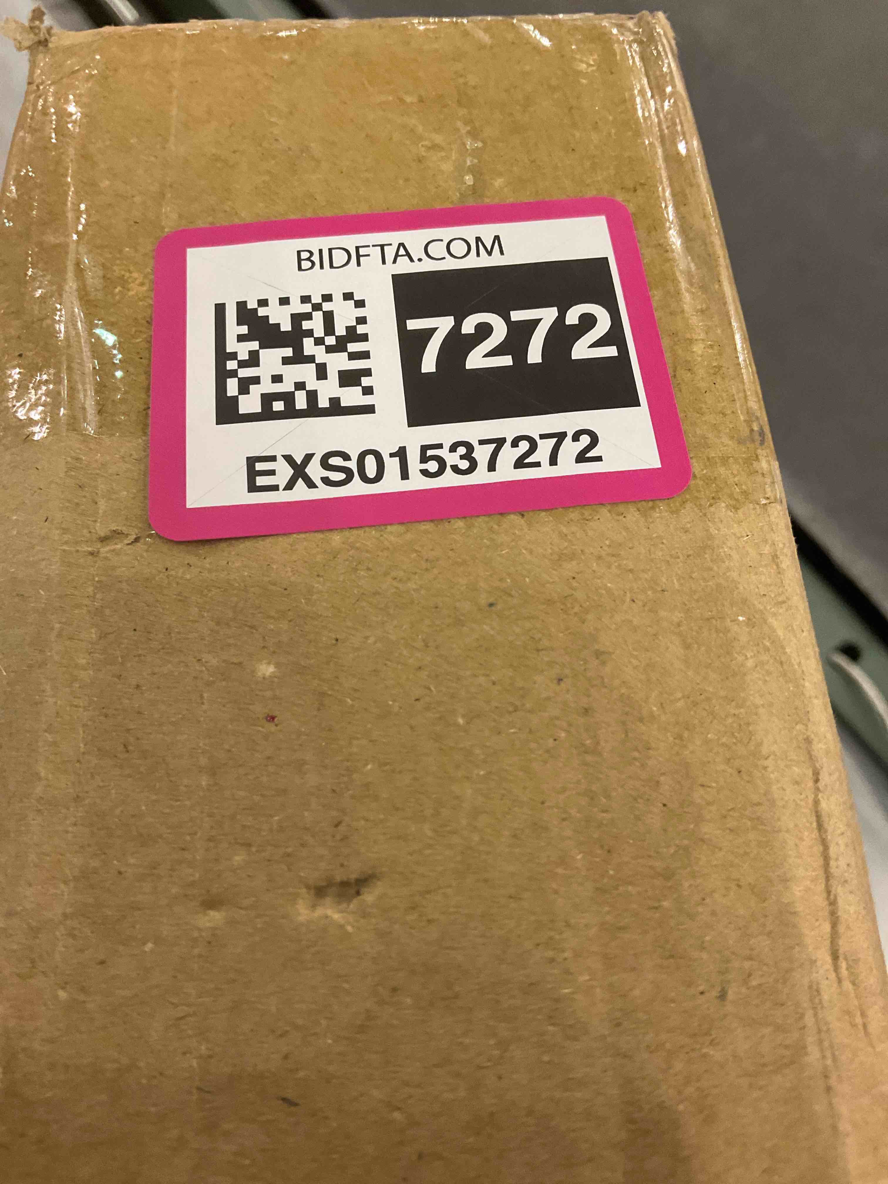 https://s3.amazonaws.com/lotting-images-prod/BargainHunt/EXS01537272_1715183137113.jpeg