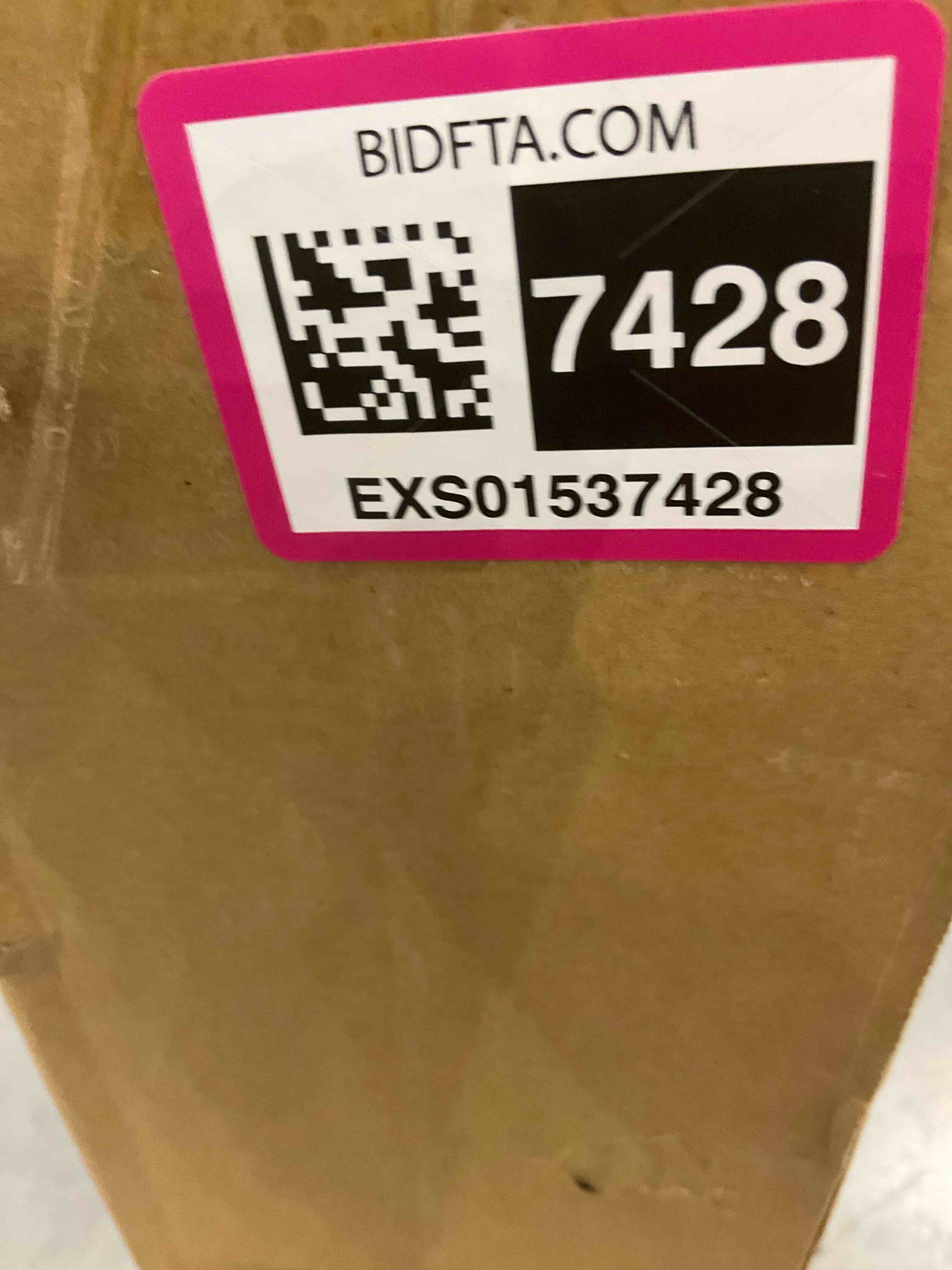 https://s3.amazonaws.com/lotting-images-prod/BargainHunt/EXS01537428_1715269041712.jpeg