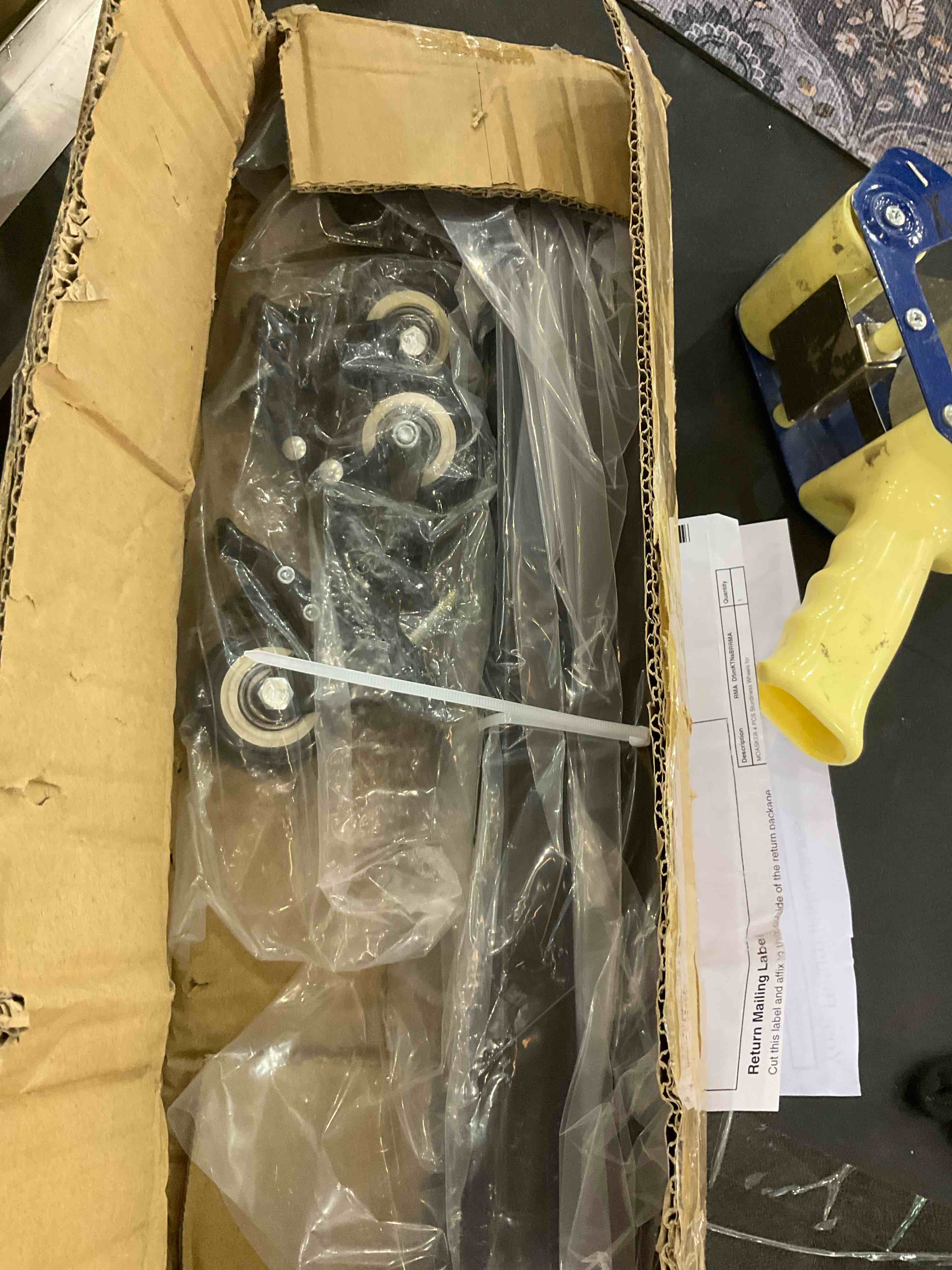 https://s3.amazonaws.com/lotting-images-prod/BargainHunt/EXS01537551_1714157974662.jpeg