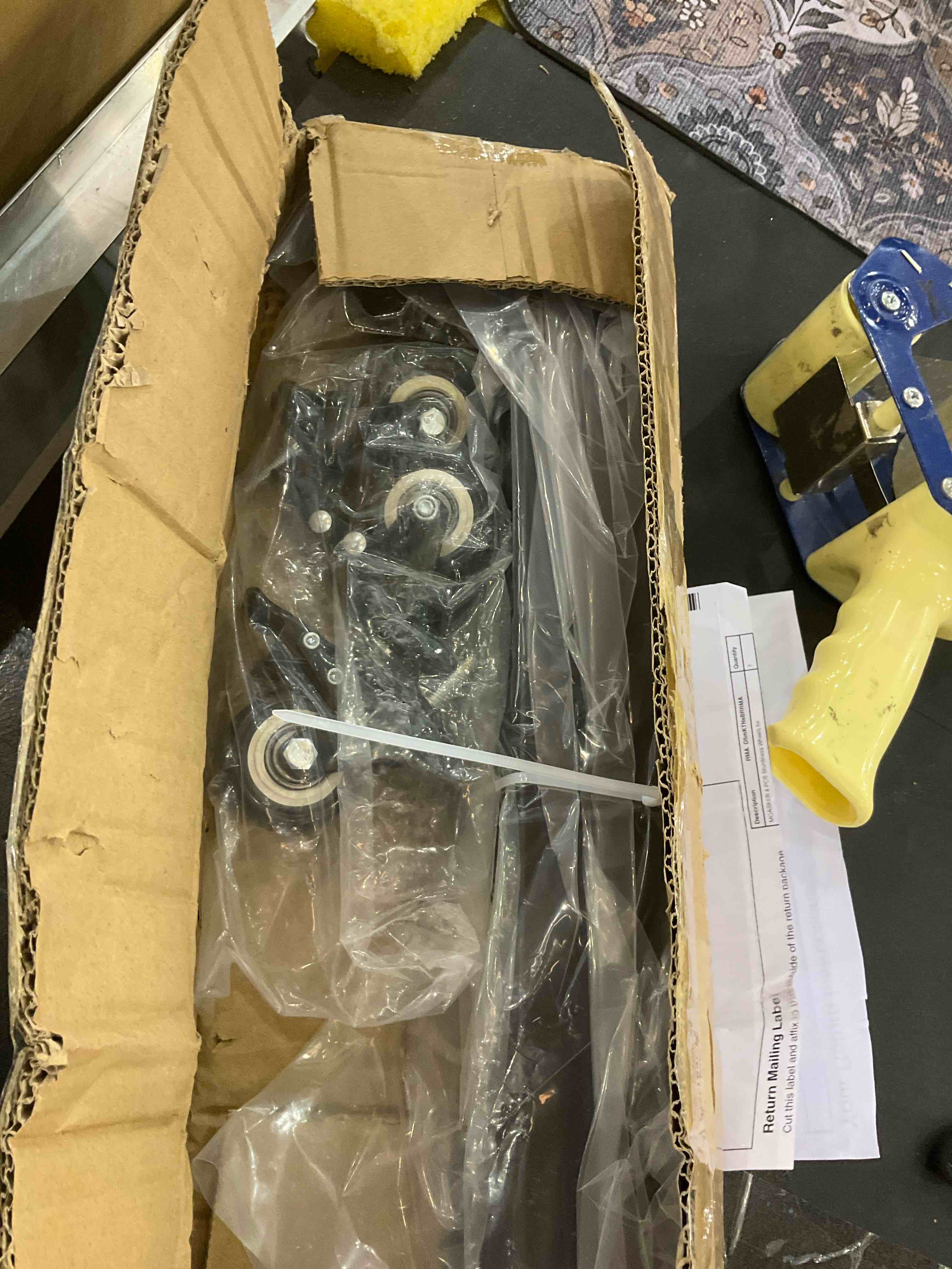 https://s3.amazonaws.com/lotting-images-prod/BargainHunt/EXS01537551_1714157976535.jpeg