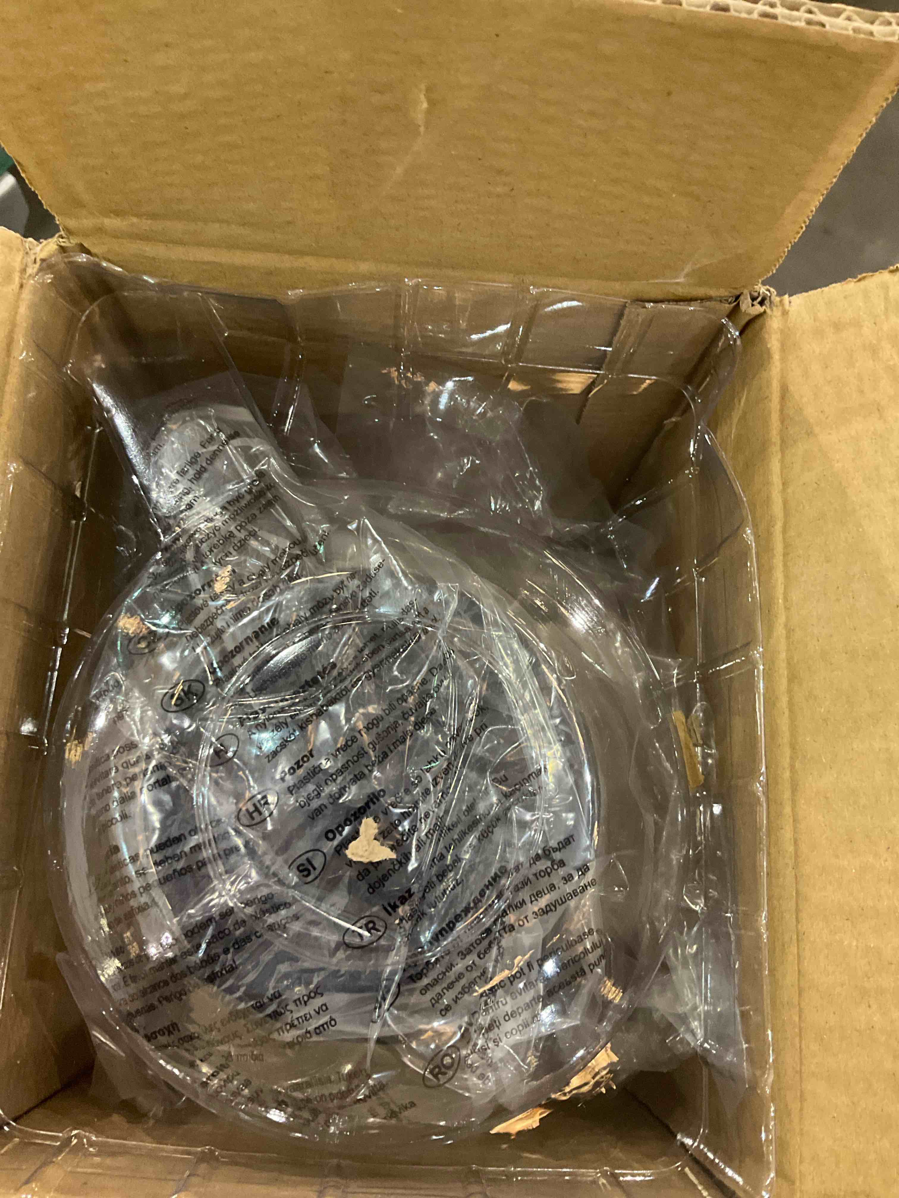 https://s3.amazonaws.com/lotting-images-prod/BargainHunt/EXS01537592_1714394935452.jpeg