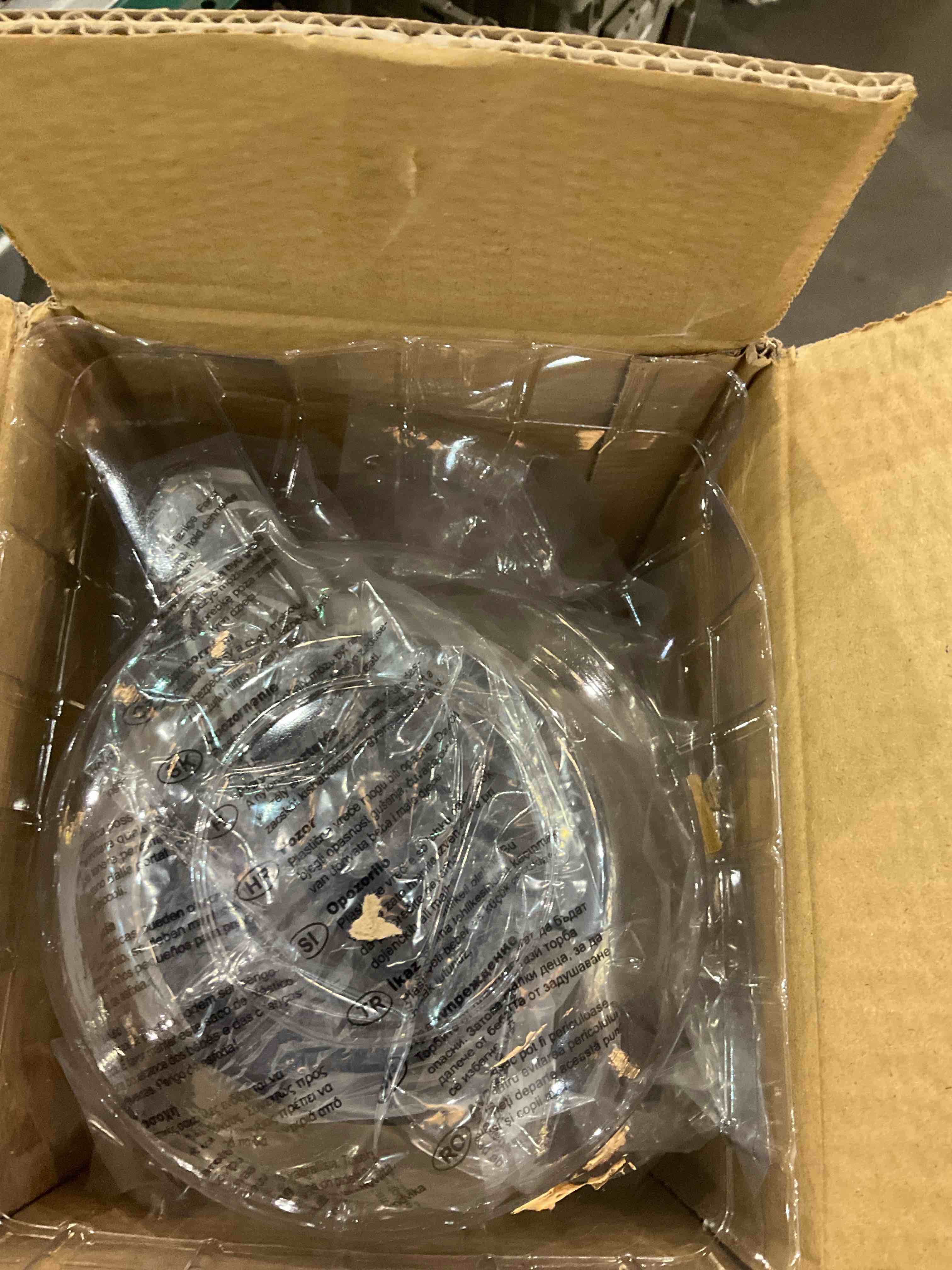 https://s3.amazonaws.com/lotting-images-prod/BargainHunt/EXS01537592_1714394936456.jpeg