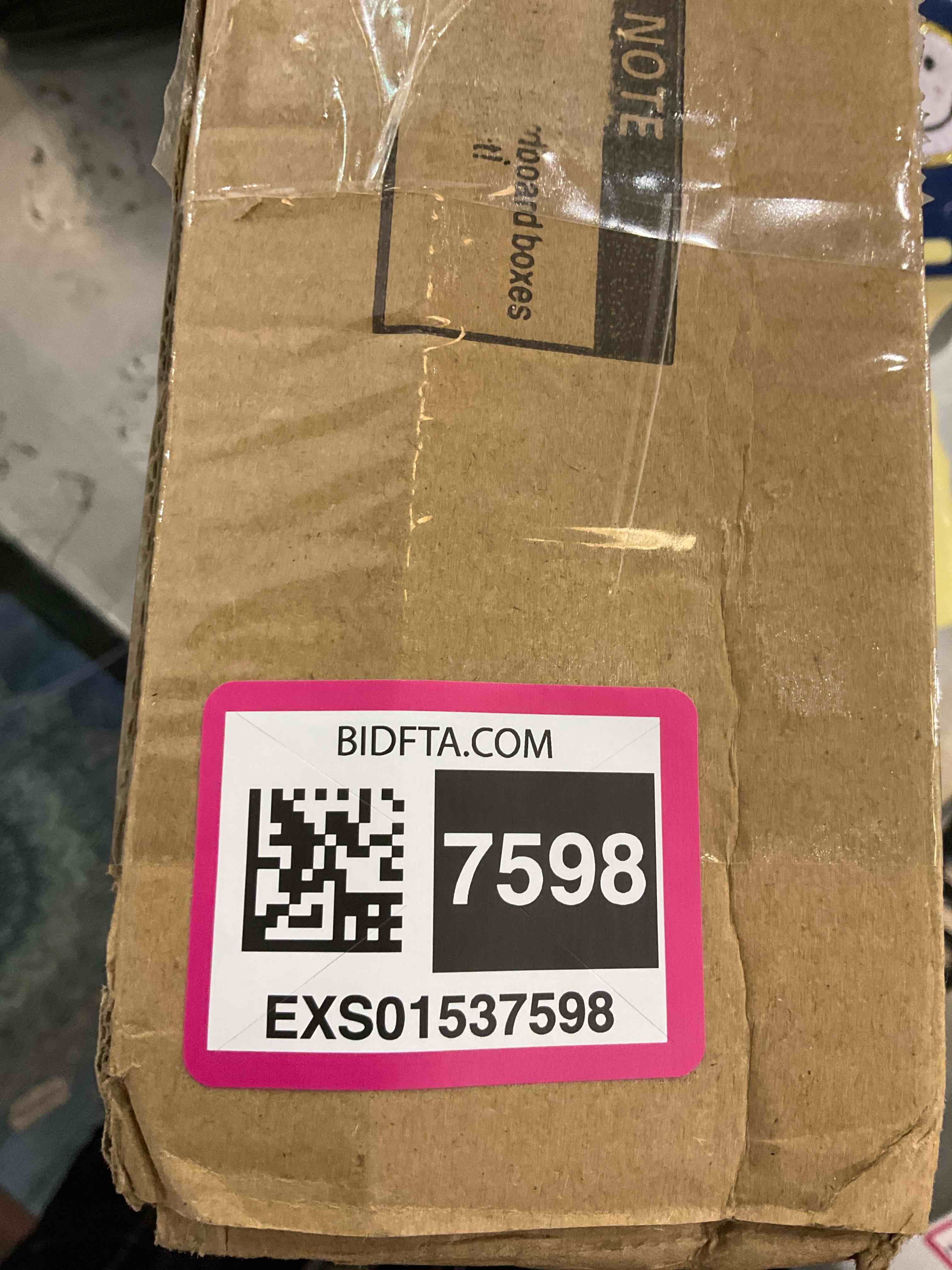 https://s3.amazonaws.com/lotting-images-prod/BargainHunt/EXS01537598_1714396967131.jpeg