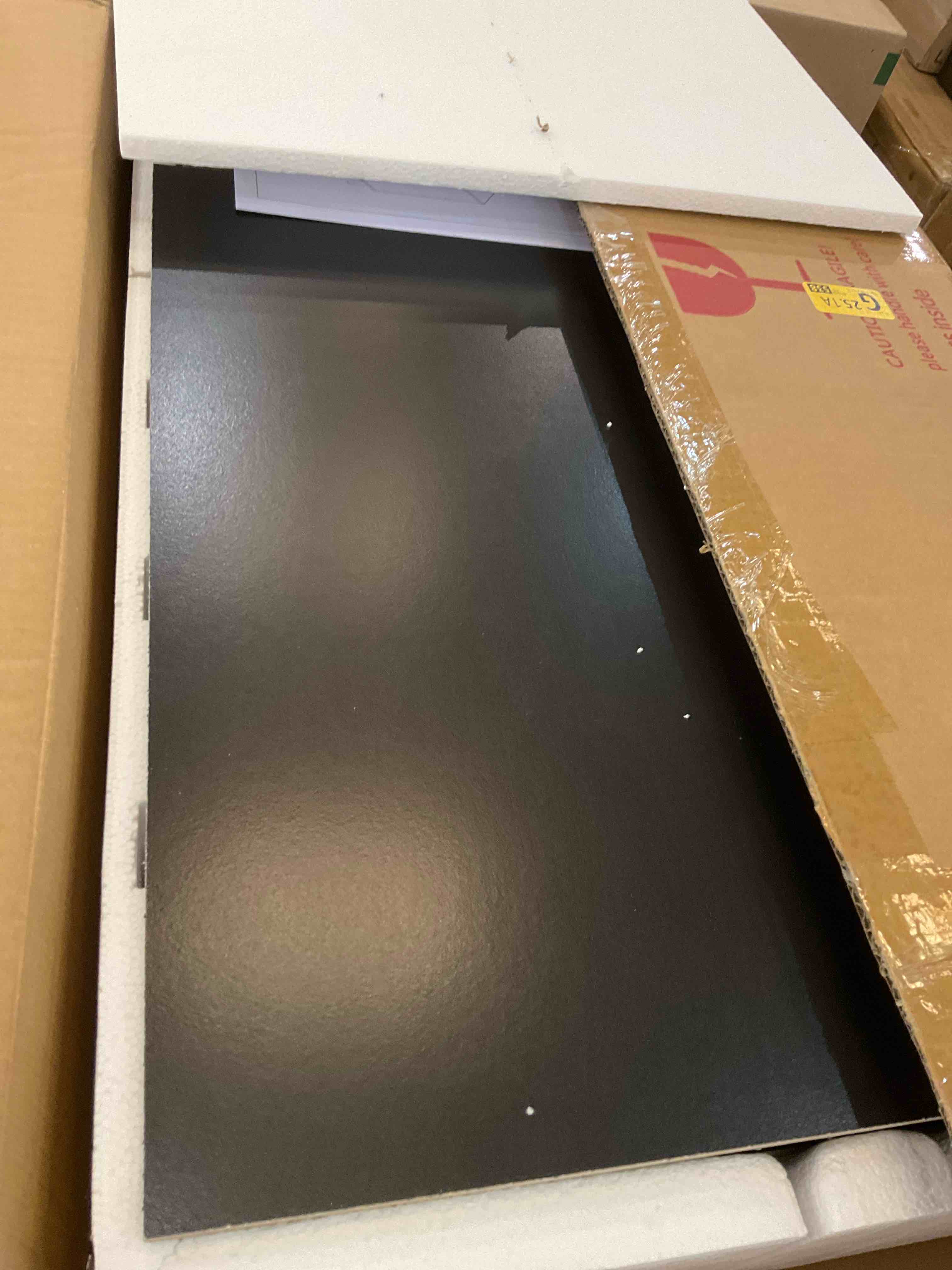 https://s3.amazonaws.com/lotting-images-prod/BargainHunt/EXS01537802_1714487198529.jpeg