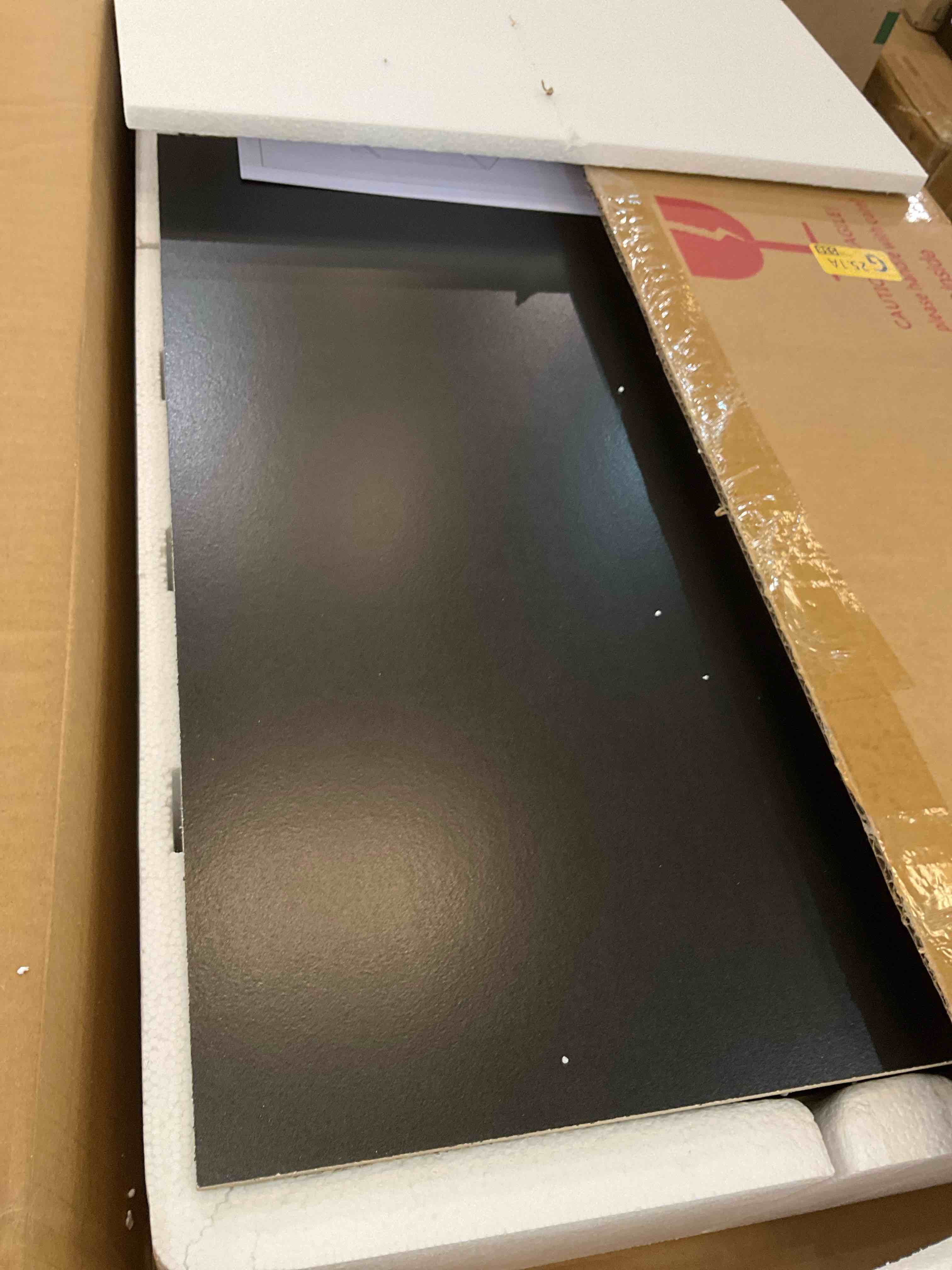 https://s3.amazonaws.com/lotting-images-prod/BargainHunt/EXS01537802_1714487200875.jpeg