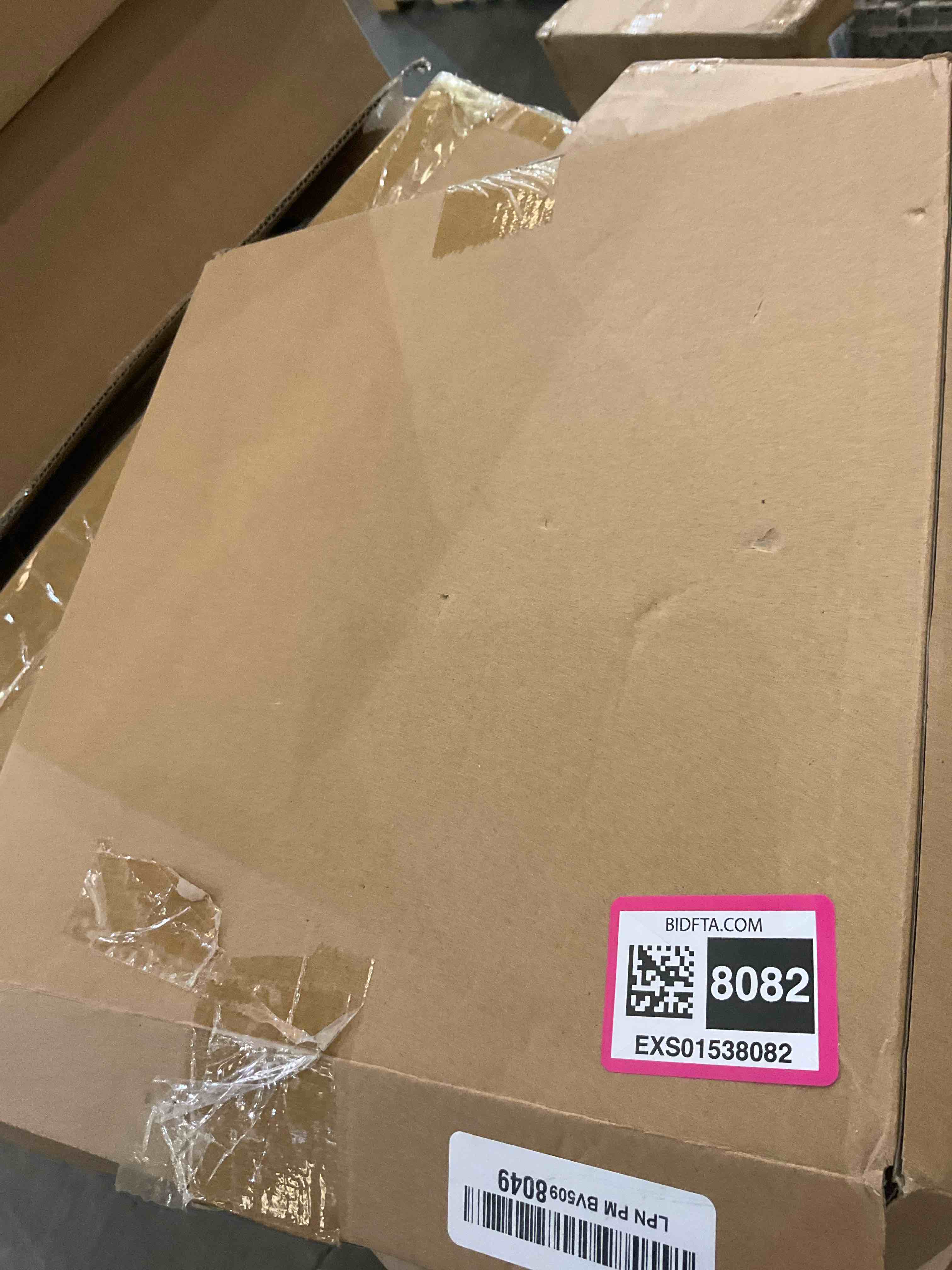 https://s3.amazonaws.com/lotting-images-prod/BargainHunt/EXS01538082_1713965298472.jpeg