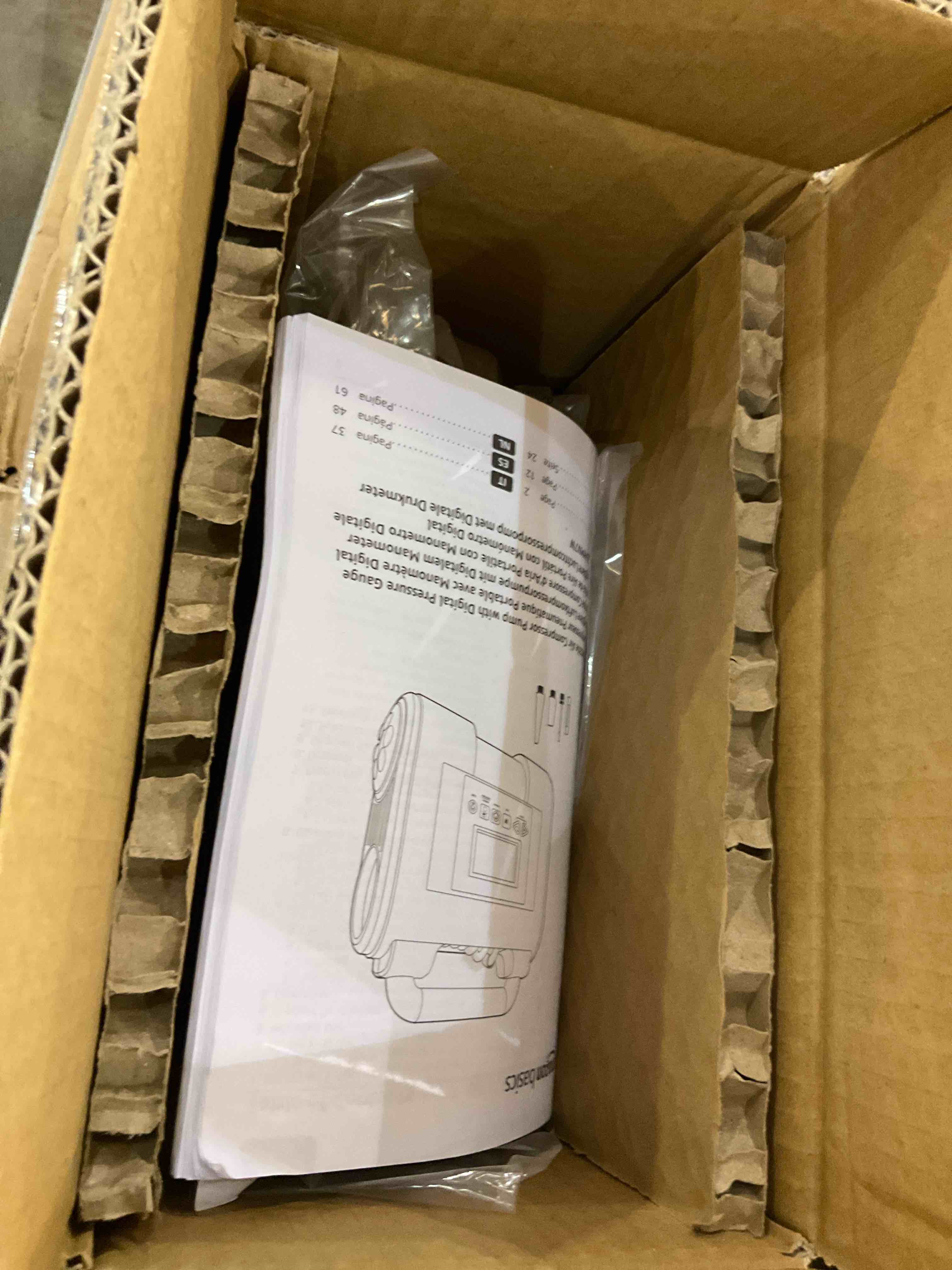 https://s3.amazonaws.com/lotting-images-prod/BargainHunt/EXS01538092_1713965821847.jpeg