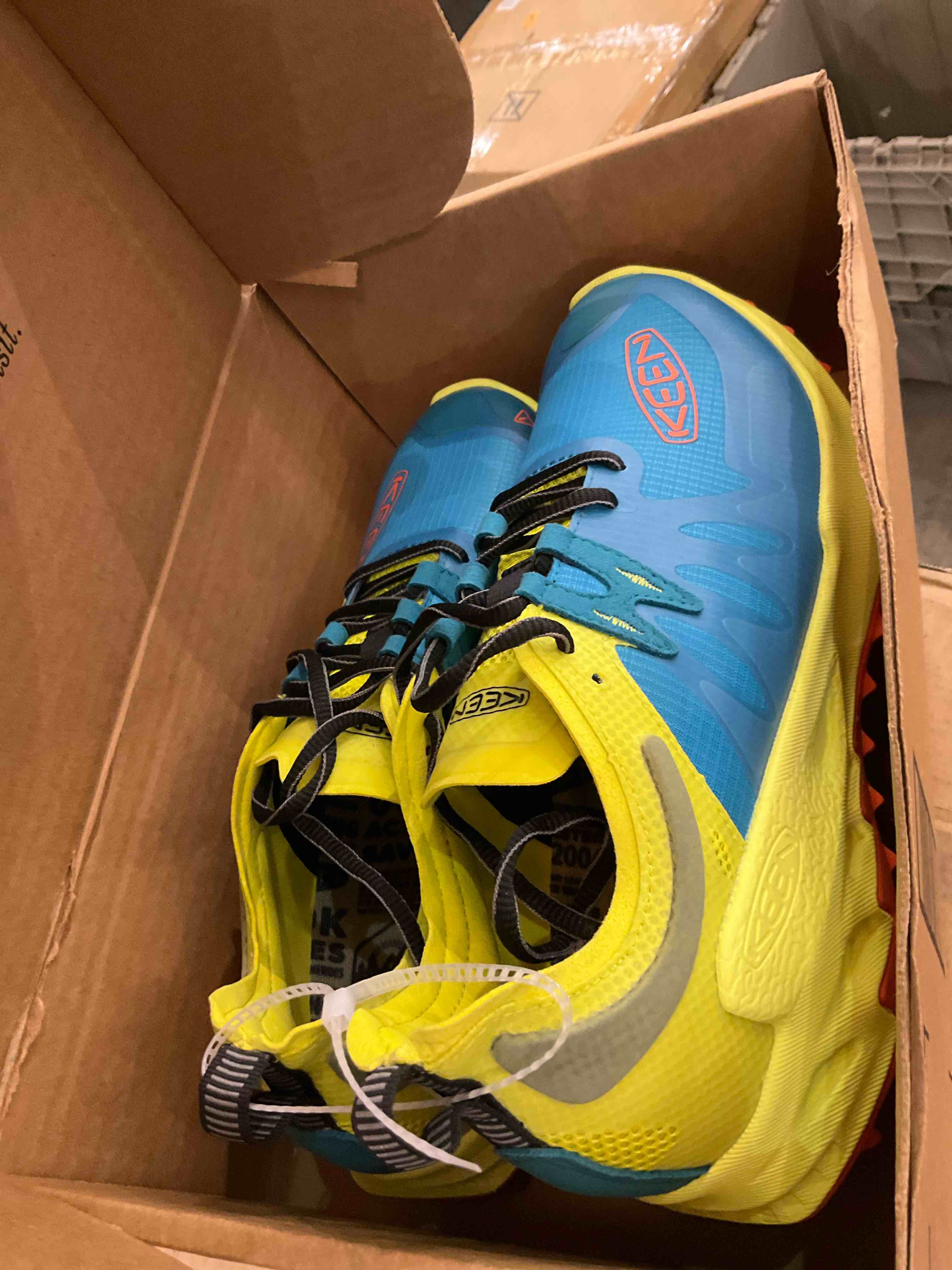 https://s3.amazonaws.com/lotting-images-prod/BargainHunt/EXS01538177_1713973975720.jpeg