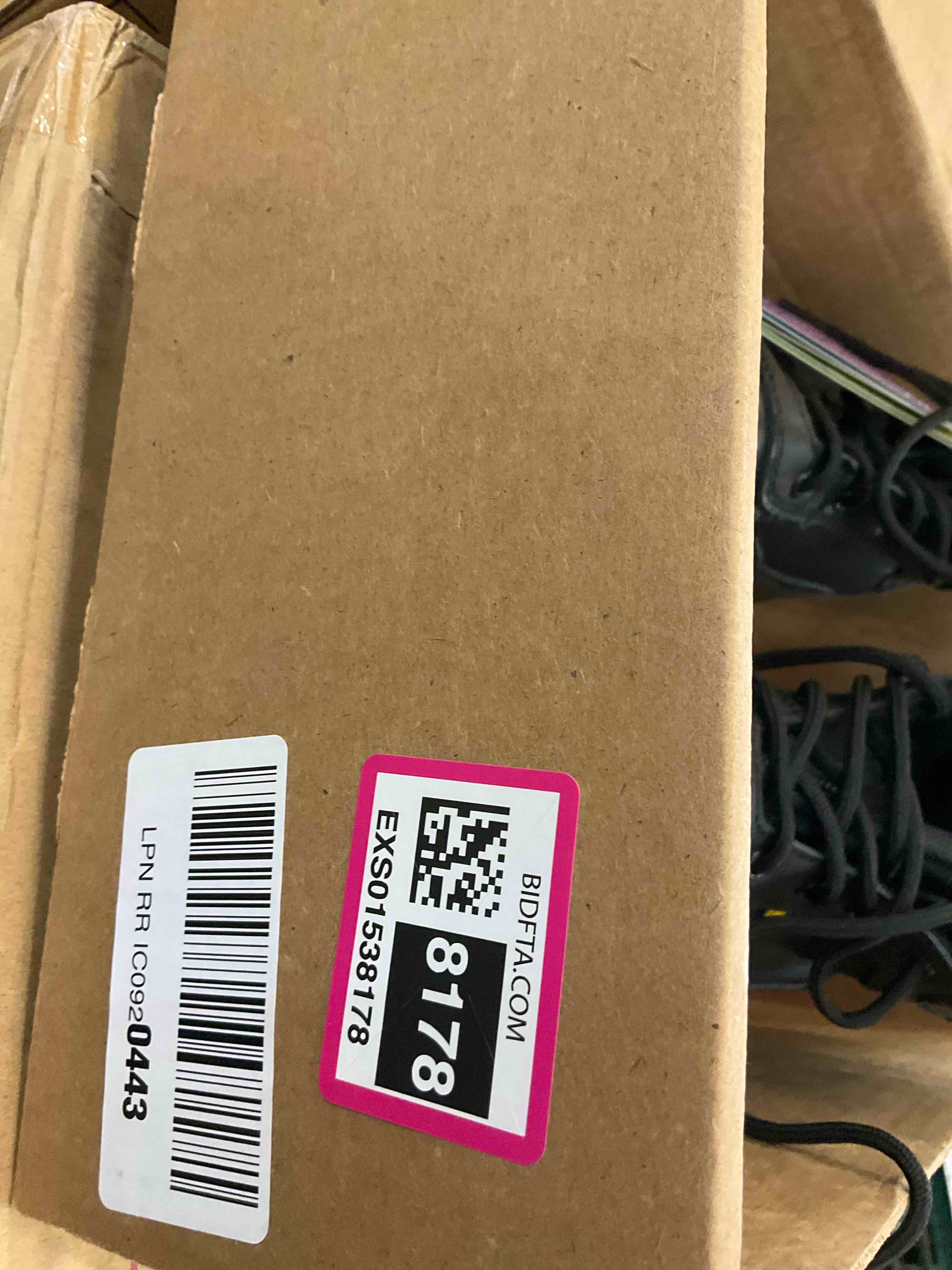 https://s3.amazonaws.com/lotting-images-prod/BargainHunt/EXS01538178_1713974047031.jpeg