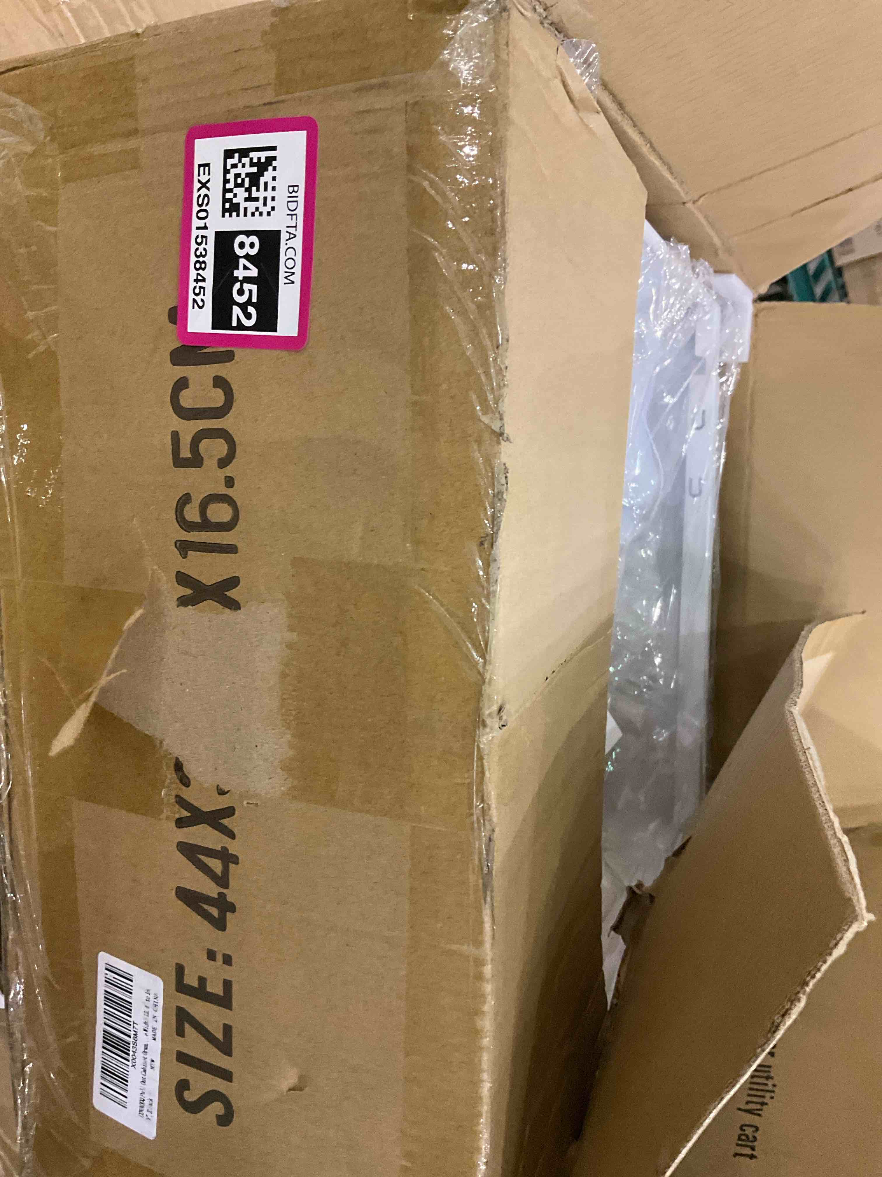 https://s3.amazonaws.com/lotting-images-prod/BargainHunt/EXS01538452_1714564880891.jpeg