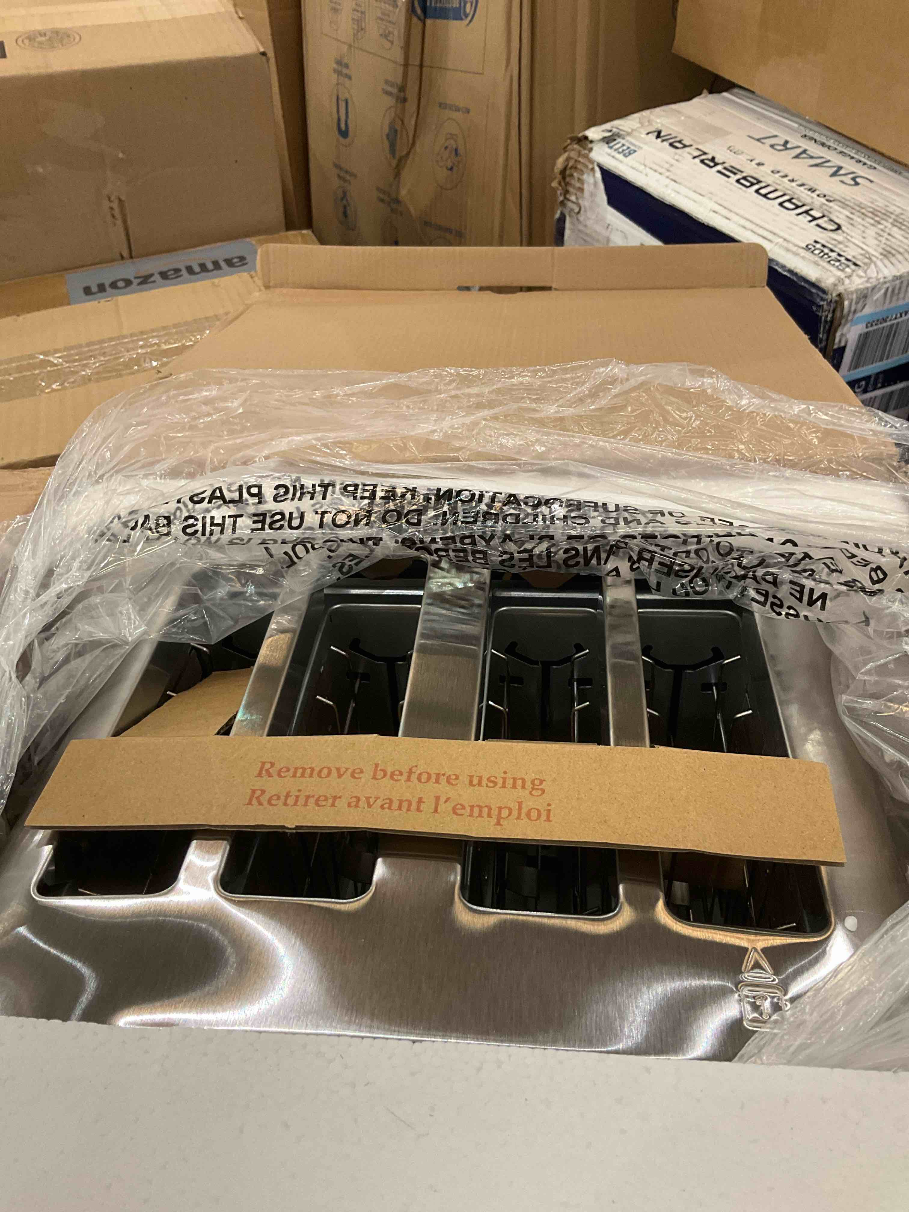 https://s3.amazonaws.com/lotting-images-prod/BargainHunt/EXS01538527_1714668085579.jpeg