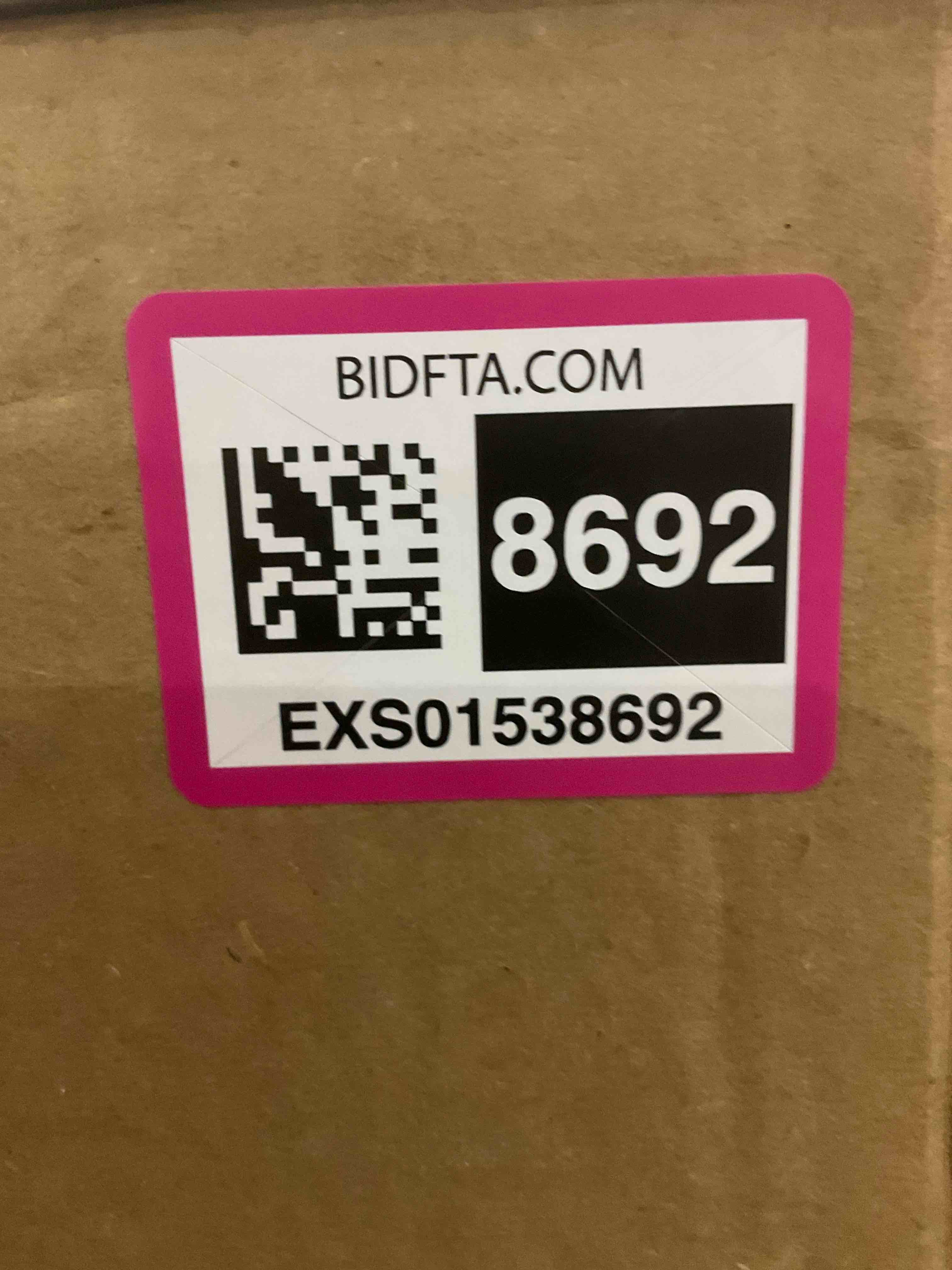 https://s3.amazonaws.com/lotting-images-prod/BargainHunt/EXS01538692_1714755728815.jpeg