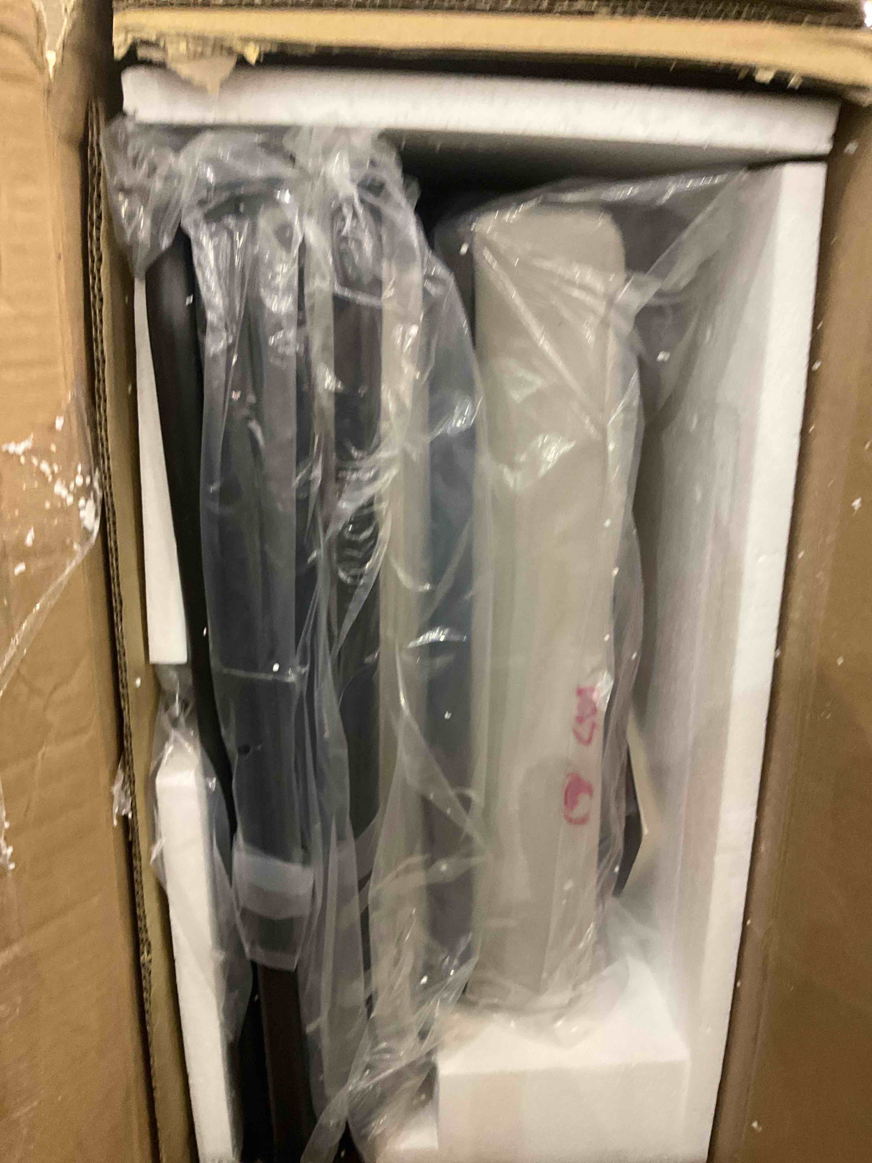 https://s3.amazonaws.com/lotting-images-prod/BargainHunt/EXS01538845_1715009431920.jpeg